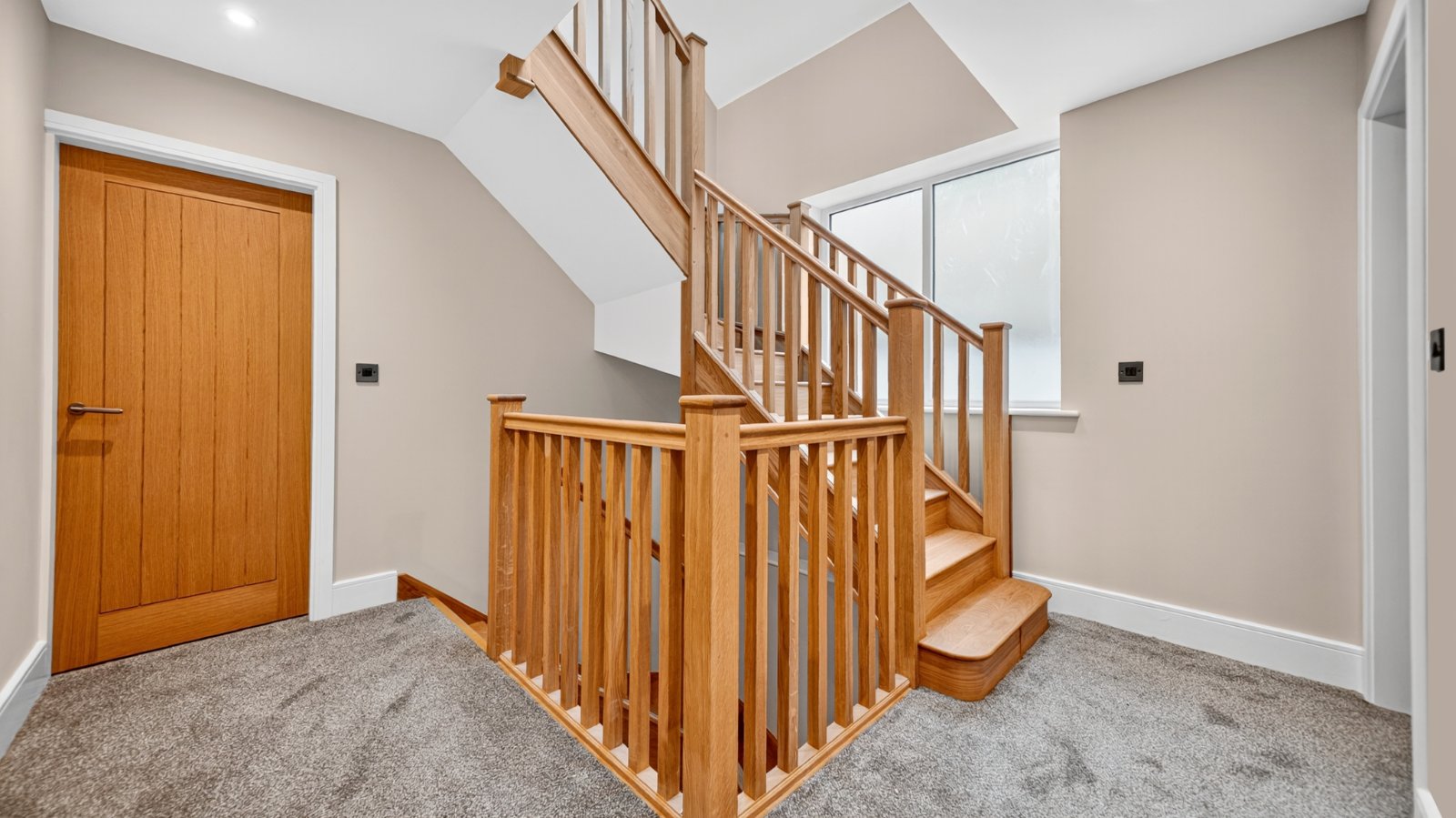 Leeds Road, Bramhope, Leeds, West Yorkshire, LS16