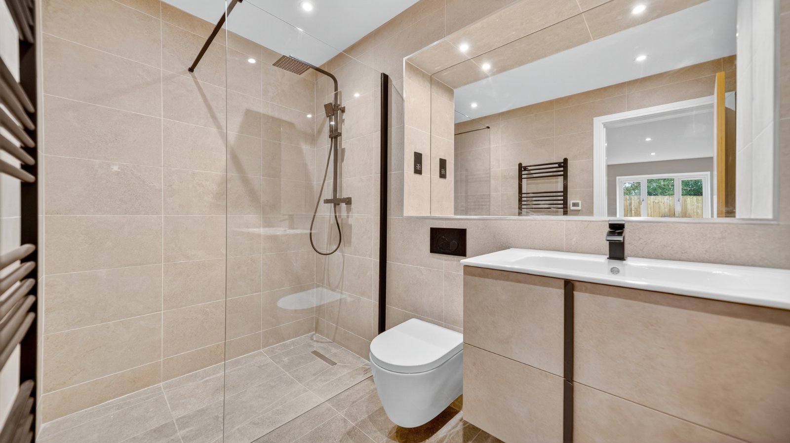 Leeds Road, Bramhope, Leeds, West Yorkshire, LS16