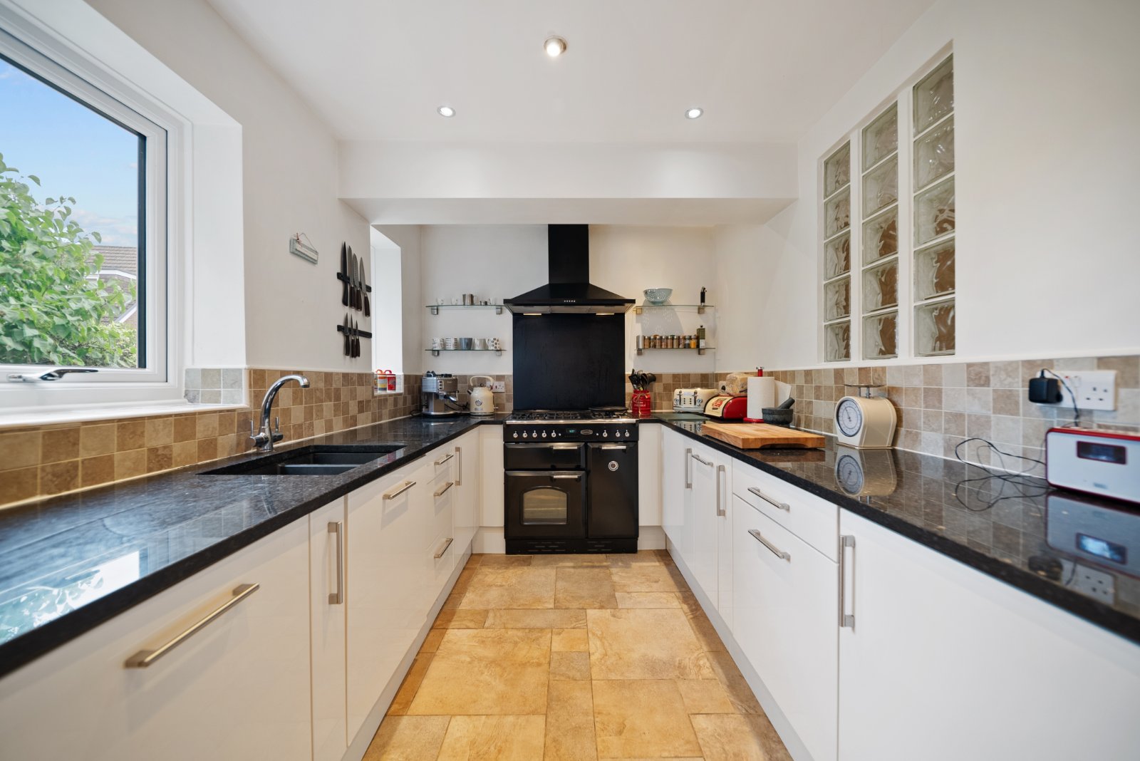 Newlaithes Road, Horsforth, Leeds, West Yorkshire, LS18