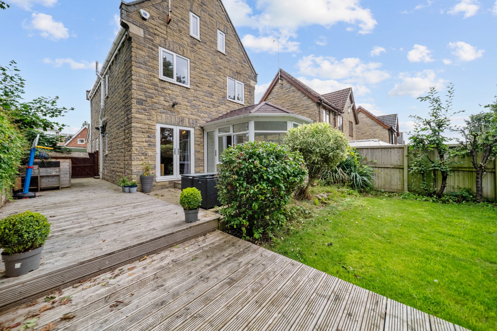 Newlaithes Road, Horsforth, Leeds, West Yorkshire, LS18