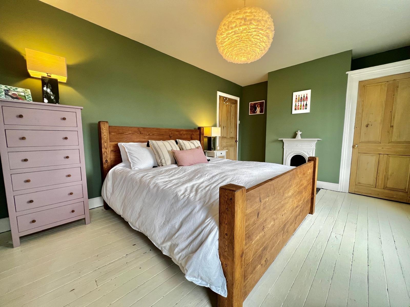 Hopwood Bank, Horsforth, Leeds, West Yorkshire, LS18