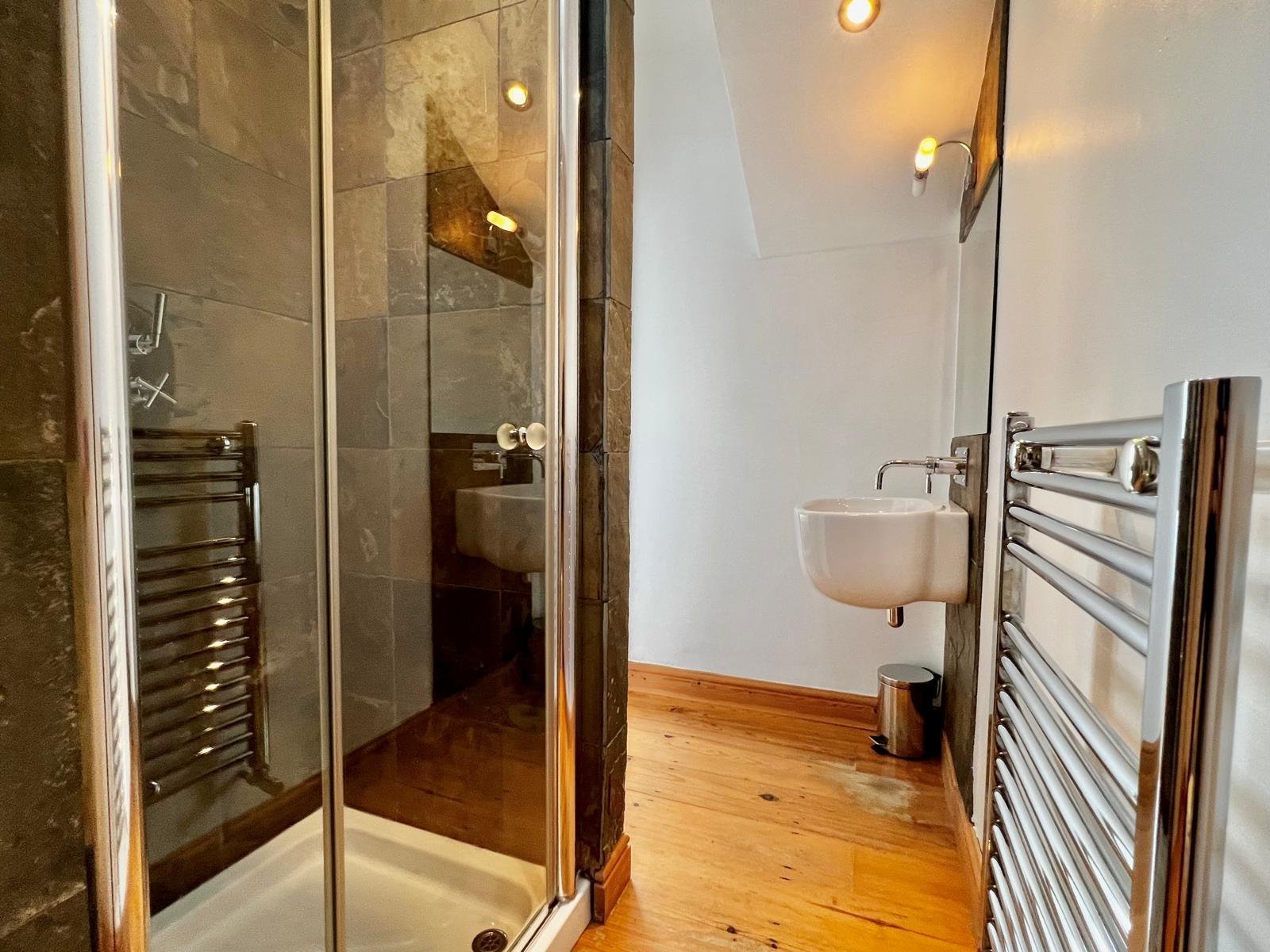 Hopwood Bank, Horsforth, Leeds, West Yorkshire, LS18