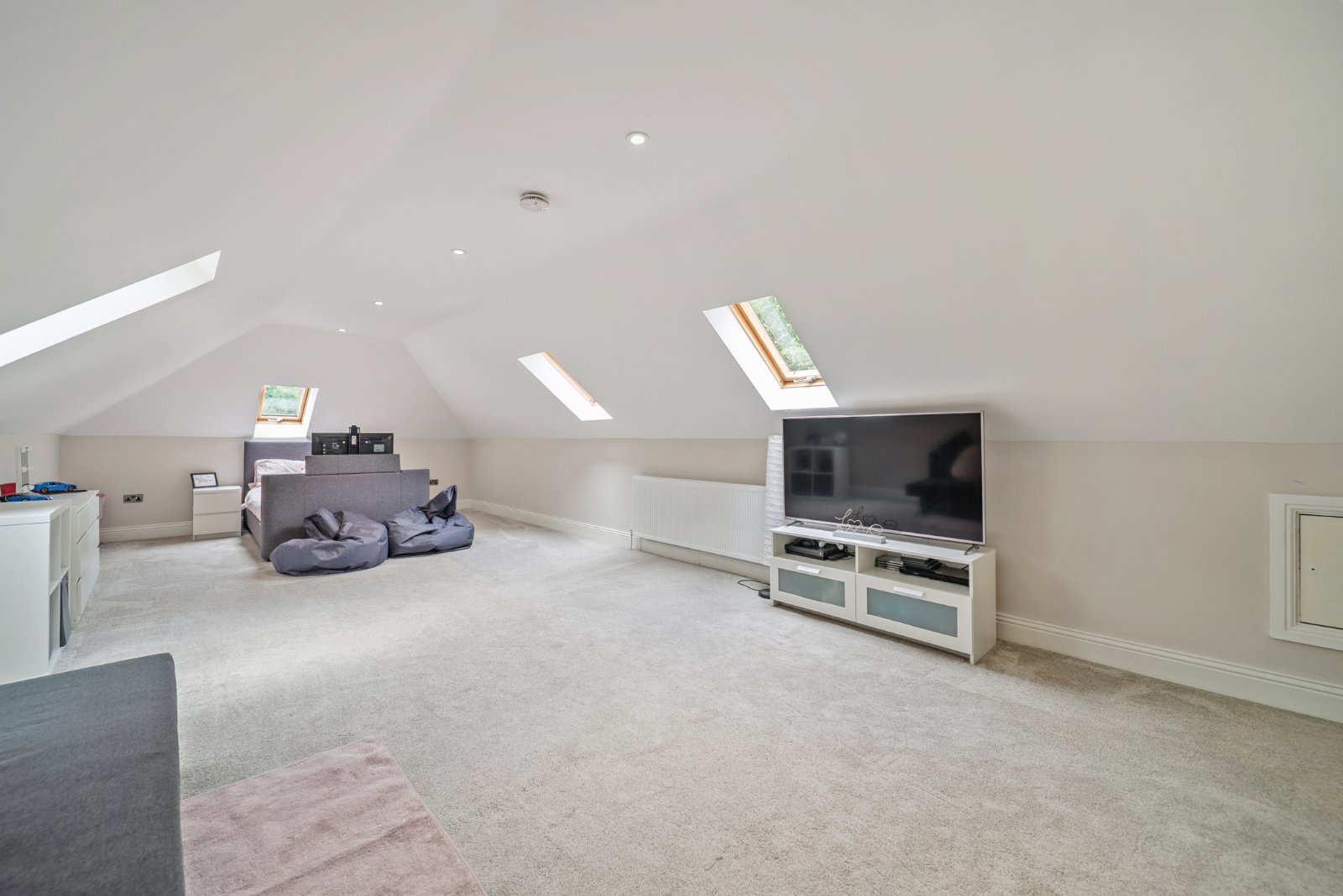 Clara Drive, Calverley, Pudsey, West Yorkshire, LS28