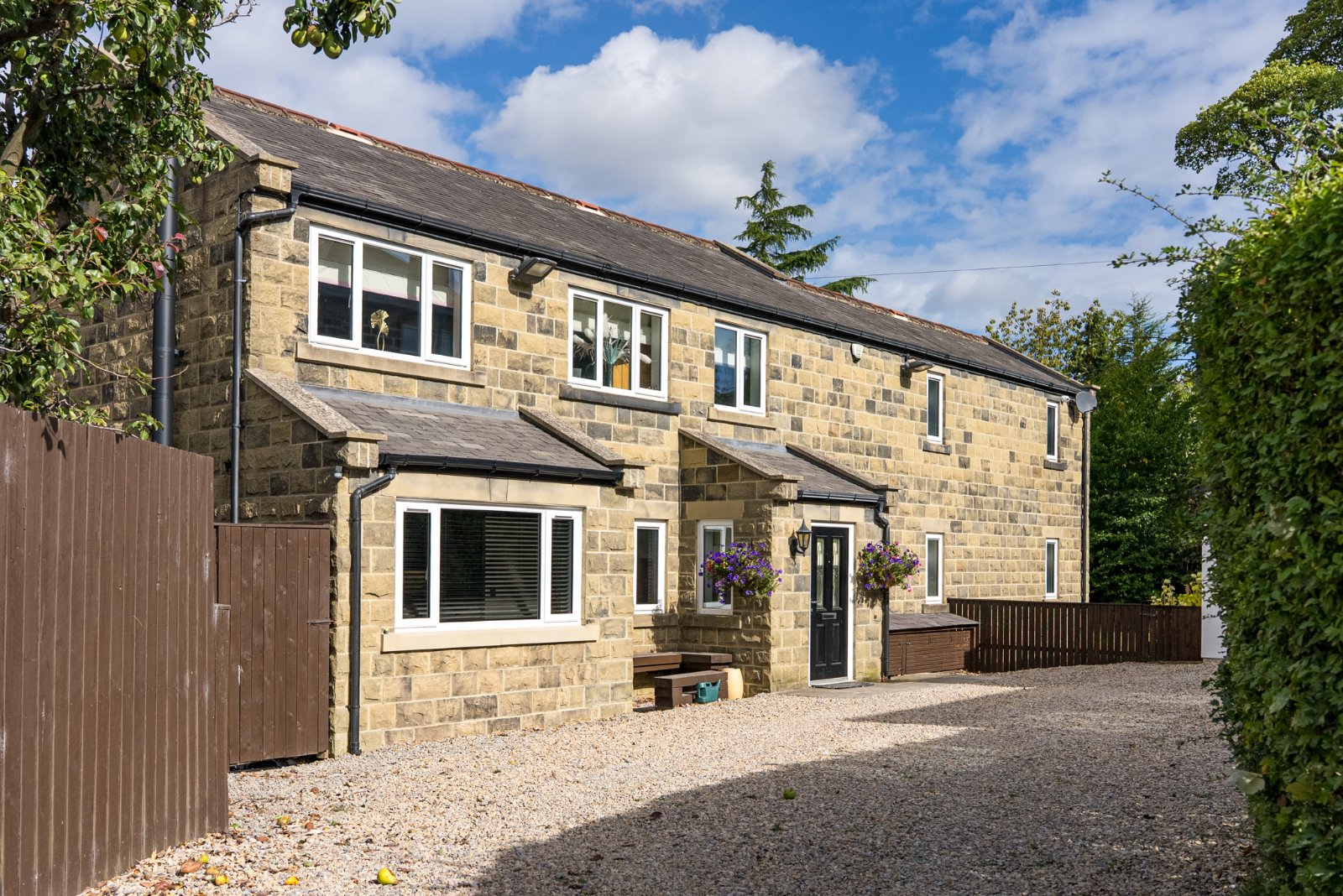Gladstone Crescent, Rawdon, Leeds, West Yorkshire, LS19
