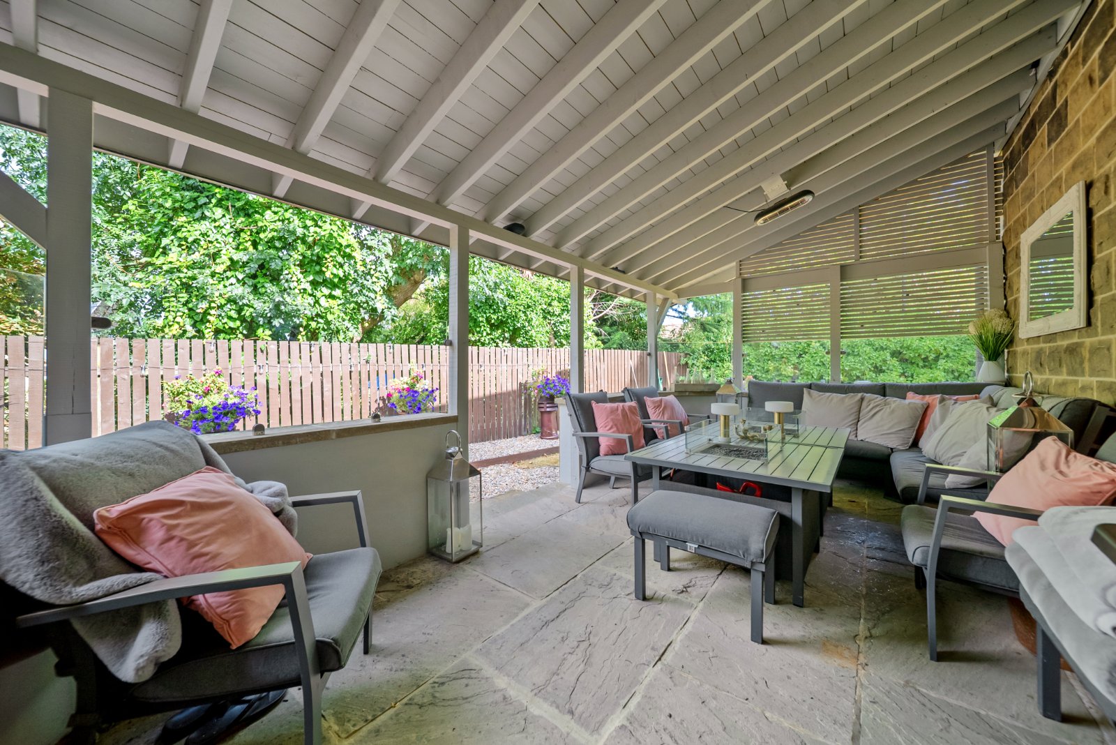 Gladstone Crescent, Rawdon, Leeds, West Yorkshire, LS19