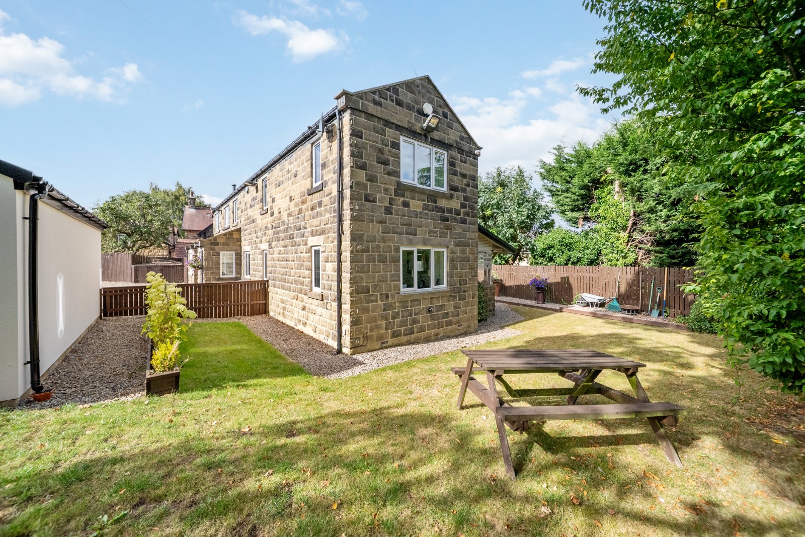 Gladstone Crescent, Rawdon, Leeds, West Yorkshire, LS19