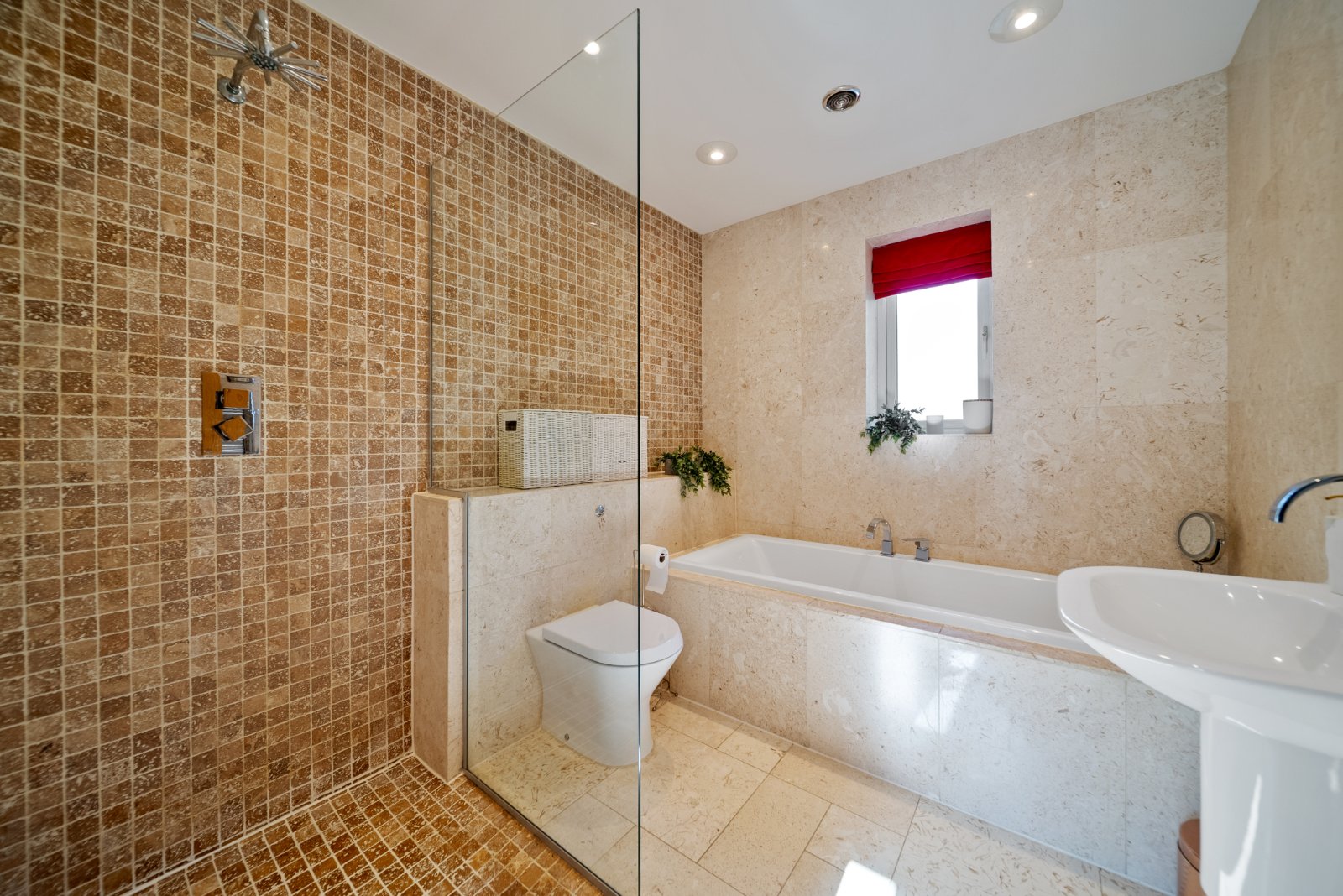 Gladstone Crescent, Rawdon, Leeds, West Yorkshire, LS19