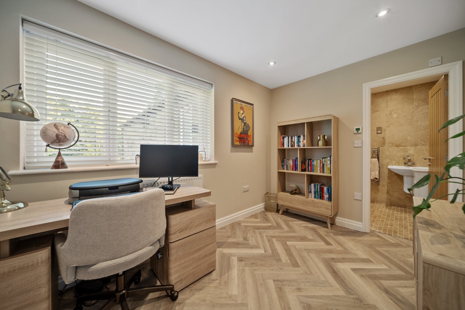 Gladstone Crescent, Rawdon, Leeds, West Yorkshire, LS19