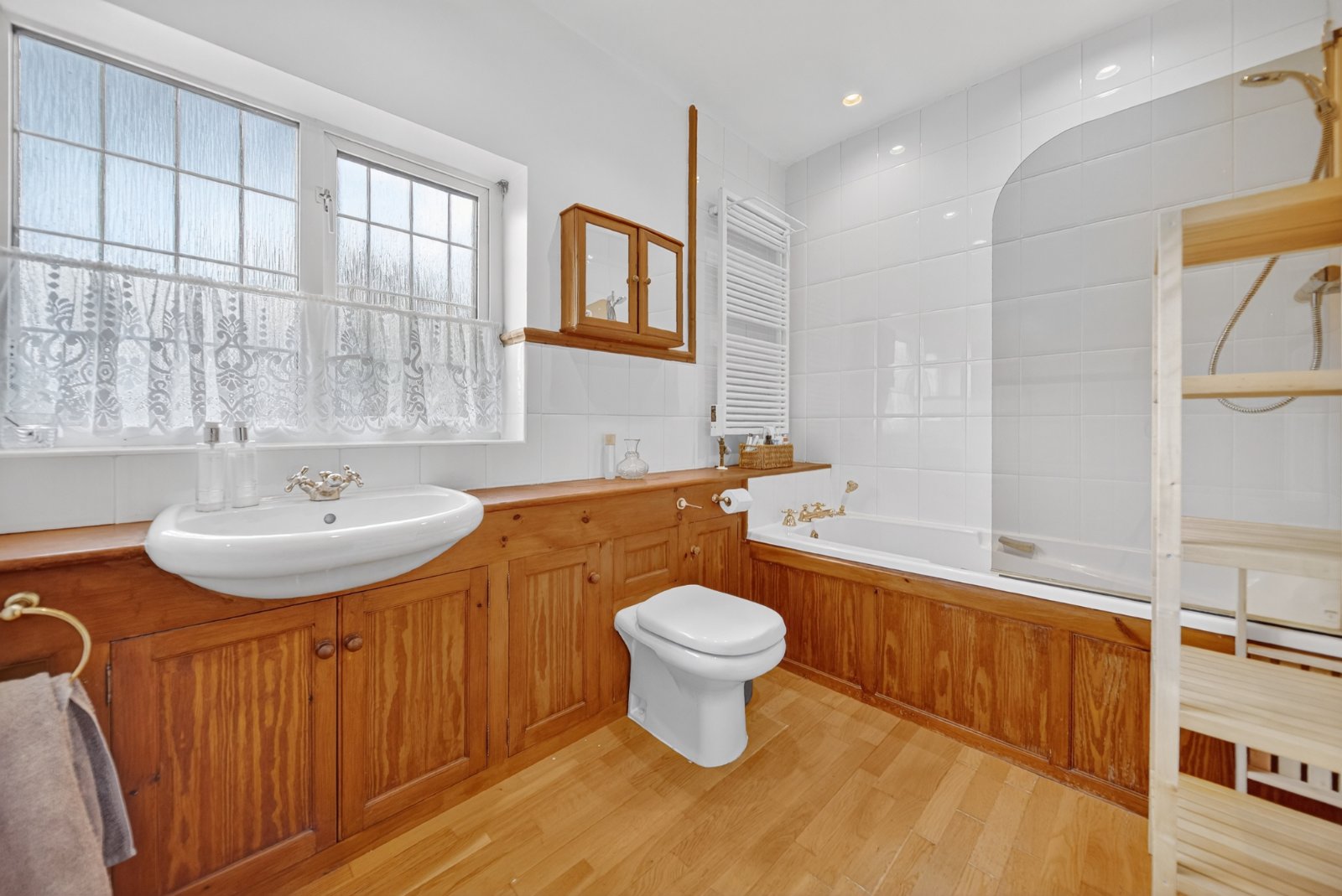 Bradford Road, Guiseley, Leeds, West Yorkshire, LS20