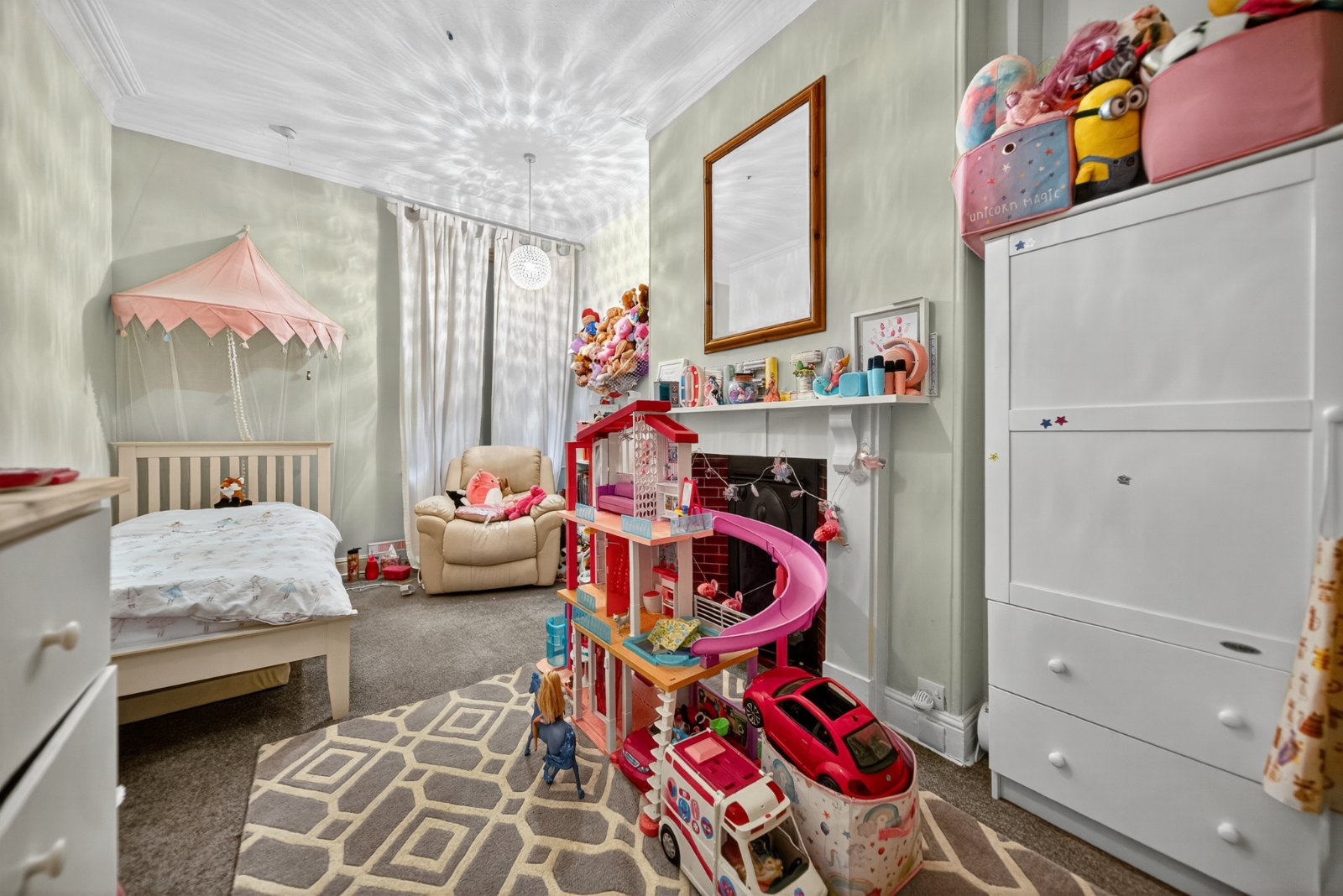 Outwood Lane, Horsforth, Leeds, West Yorkshire, LS18