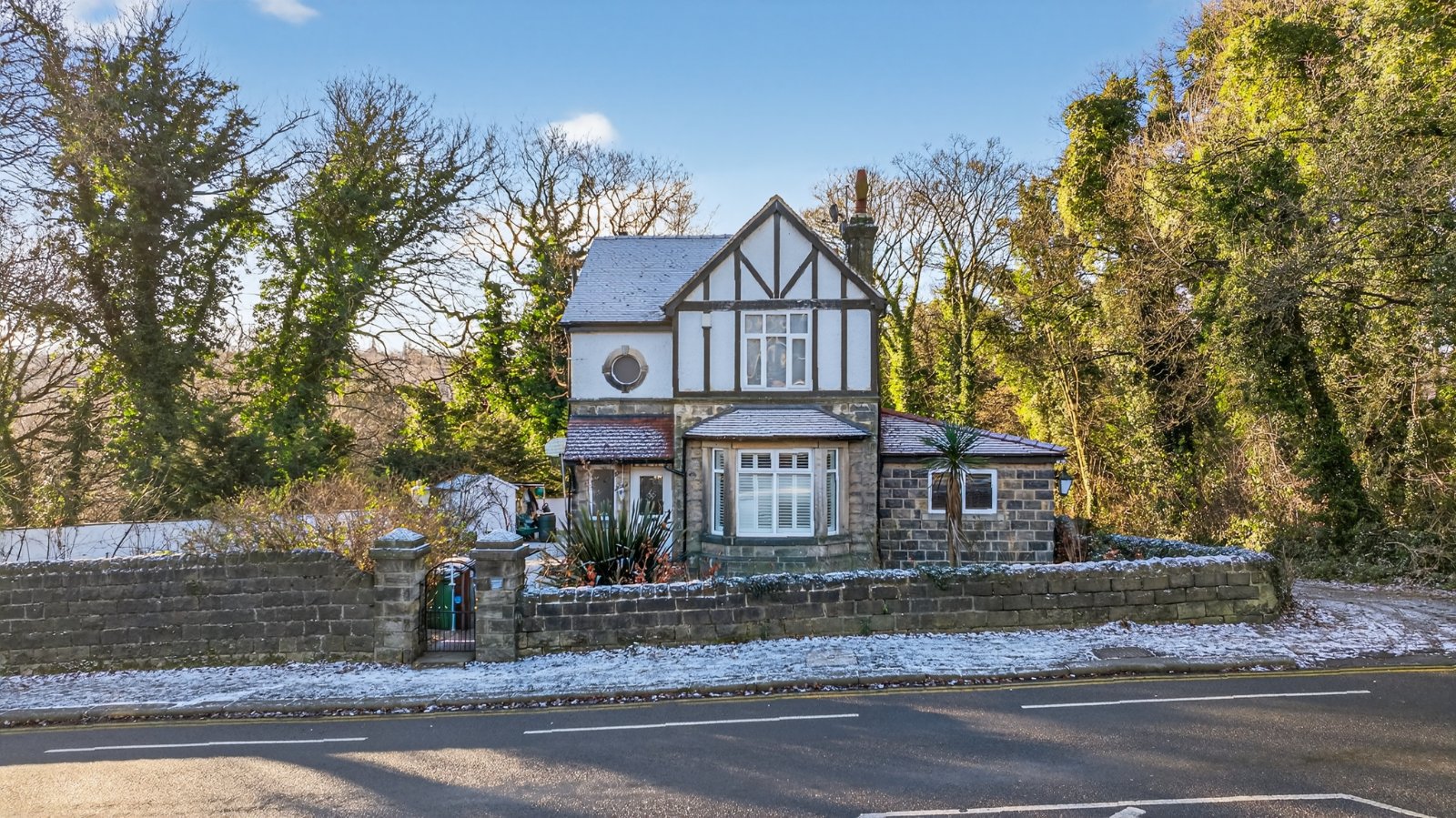 New Road Side, Horsforth, Leeds, West Yorkshire, LS18