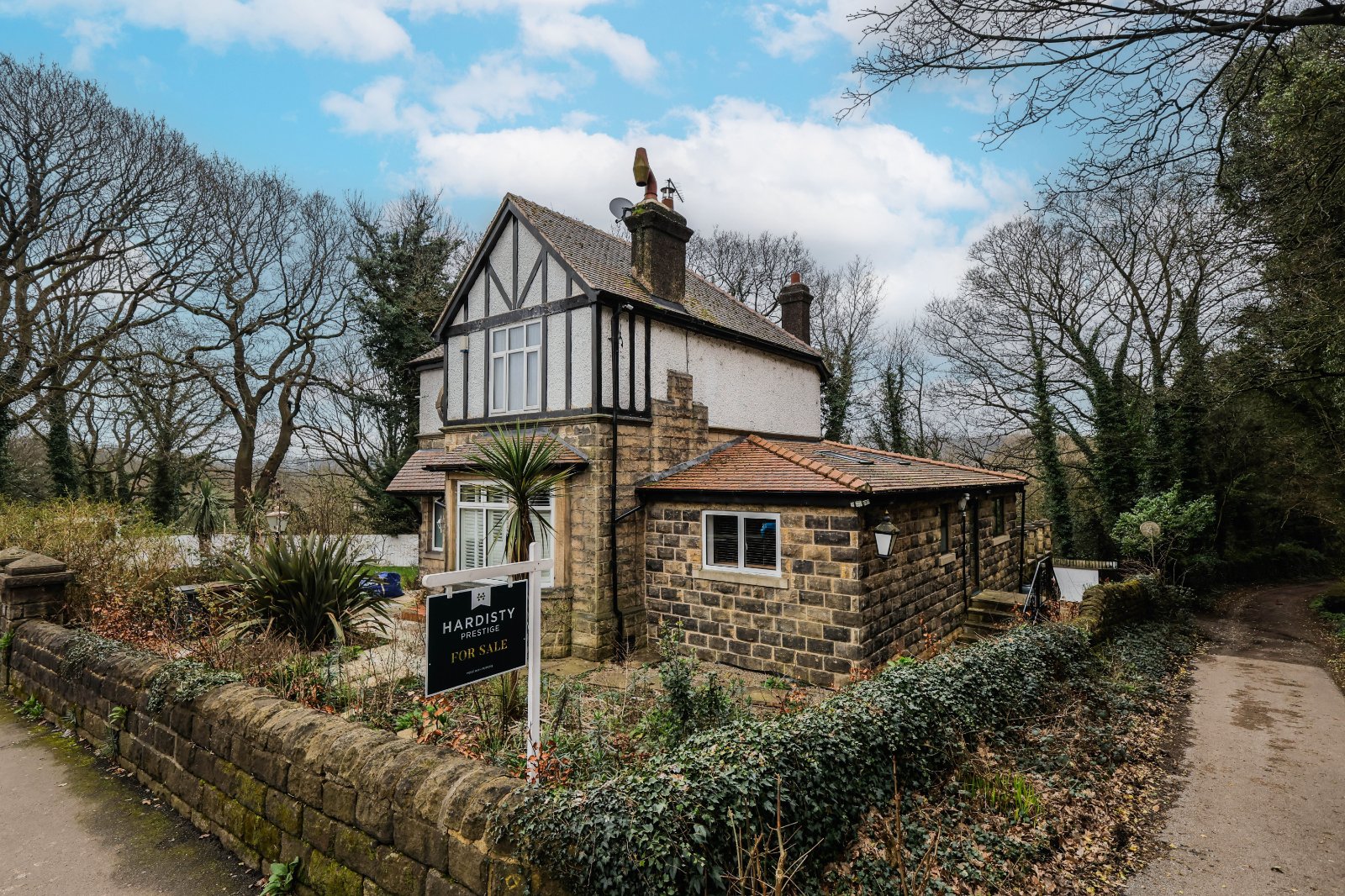 New Road Side, Horsforth, Leeds, West Yorkshire, LS18