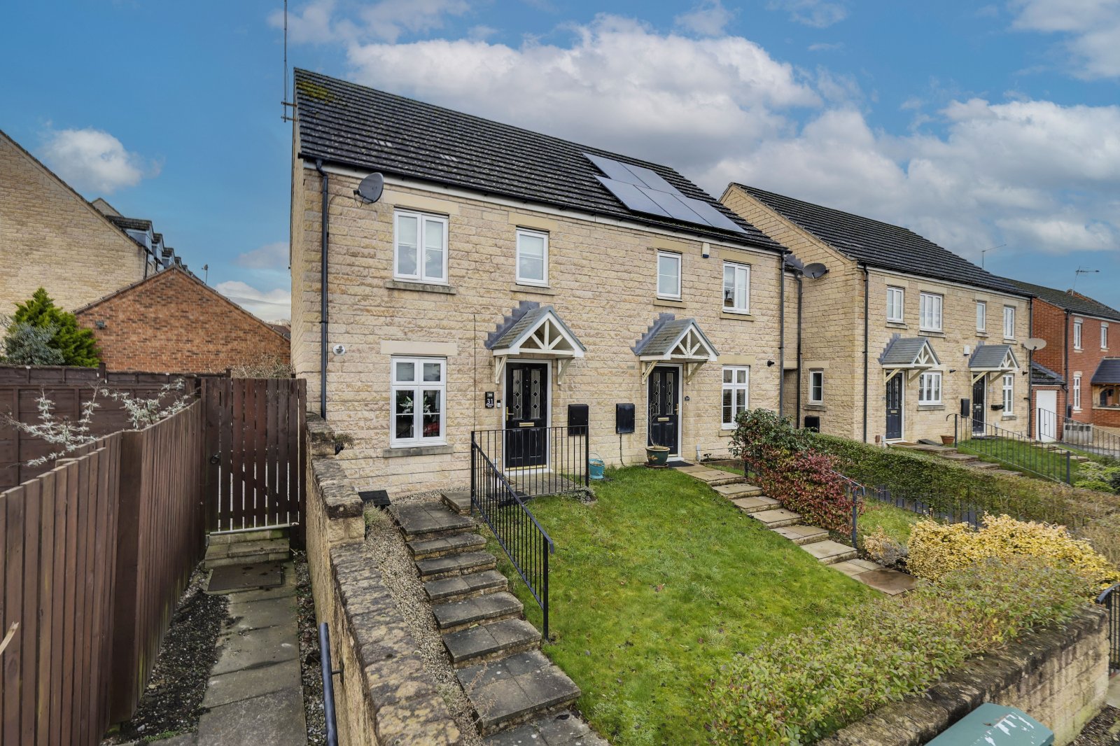 Oaklands Road, Rodley, Leeds, West Yorkshire, LS13 - Hardisty