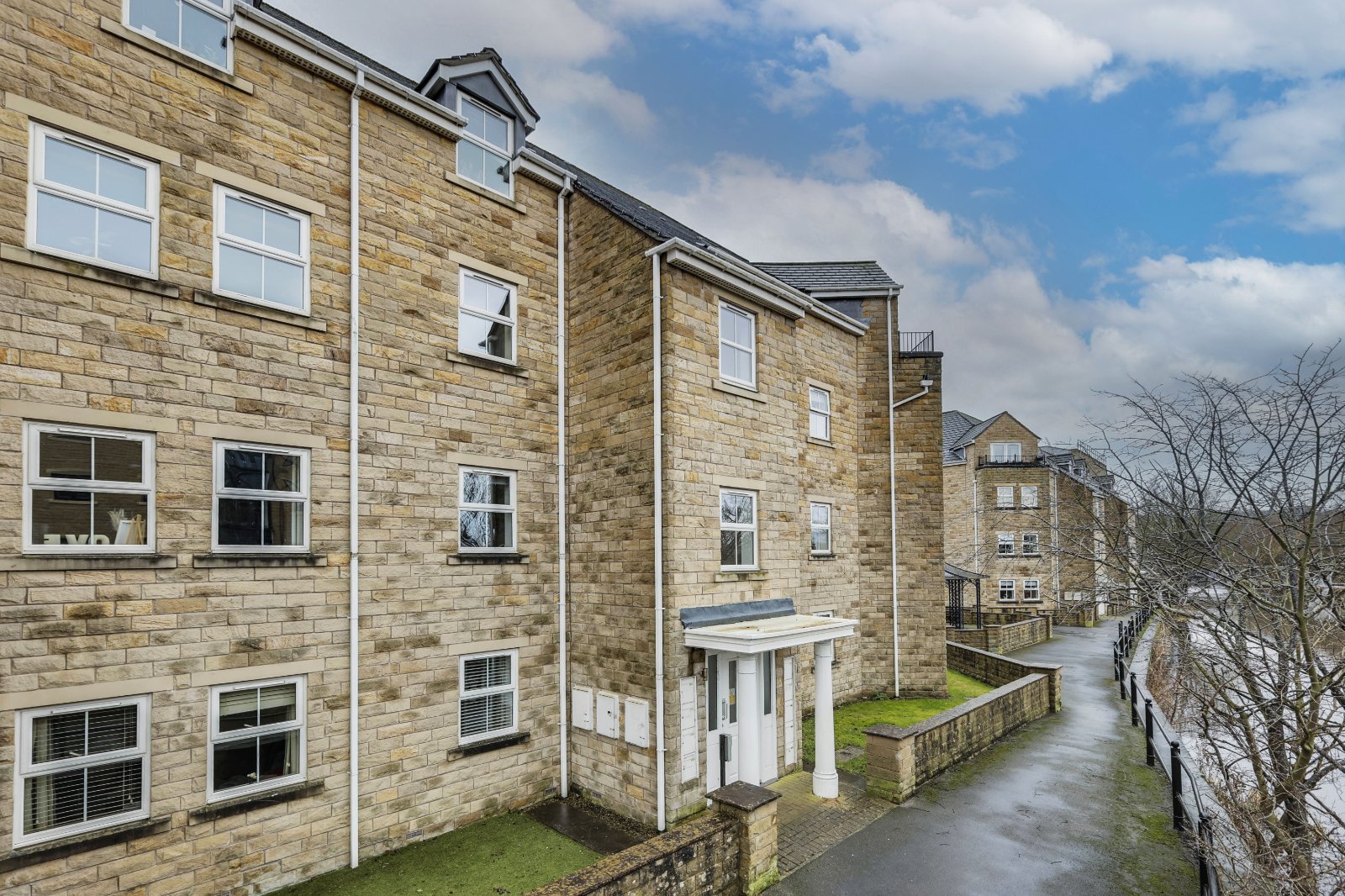Waters Walk, Apperley Bridge, Bradford, West Yorkshire, BD10 - Hardisty