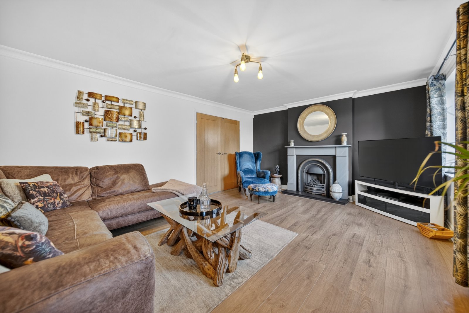 Larkfield Road, Rawdon, Leeds, West Yorkshire, LS19