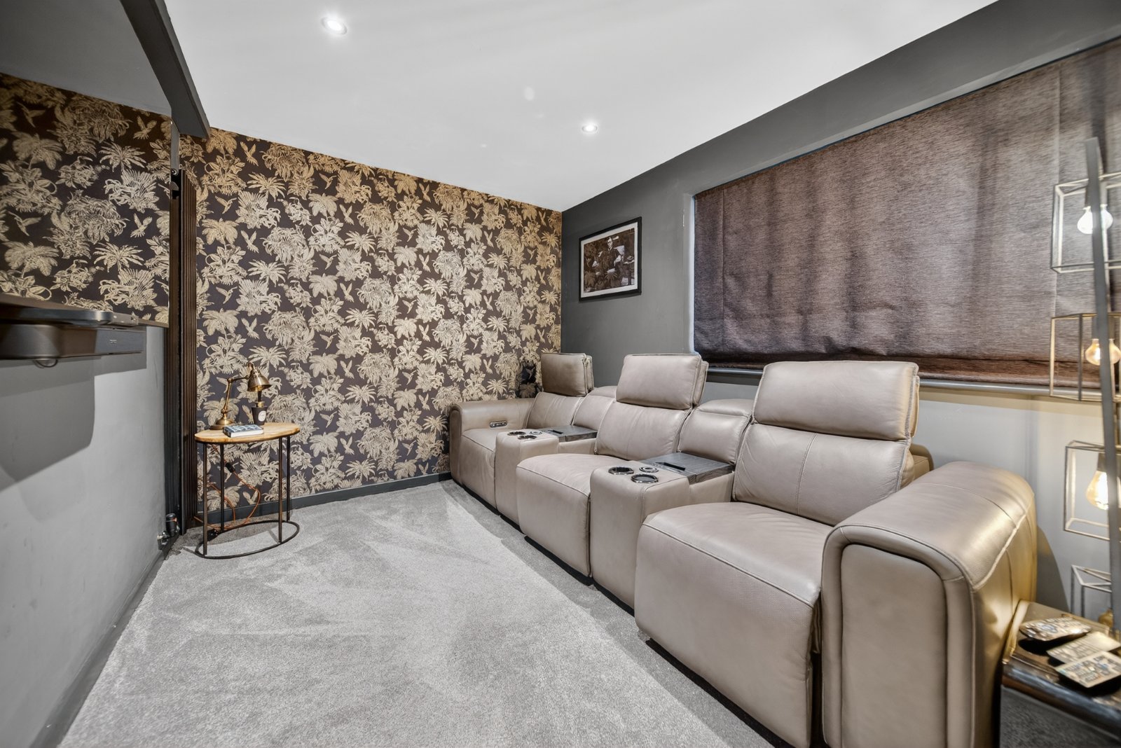 Larkfield Road, Rawdon, Leeds, West Yorkshire, LS19