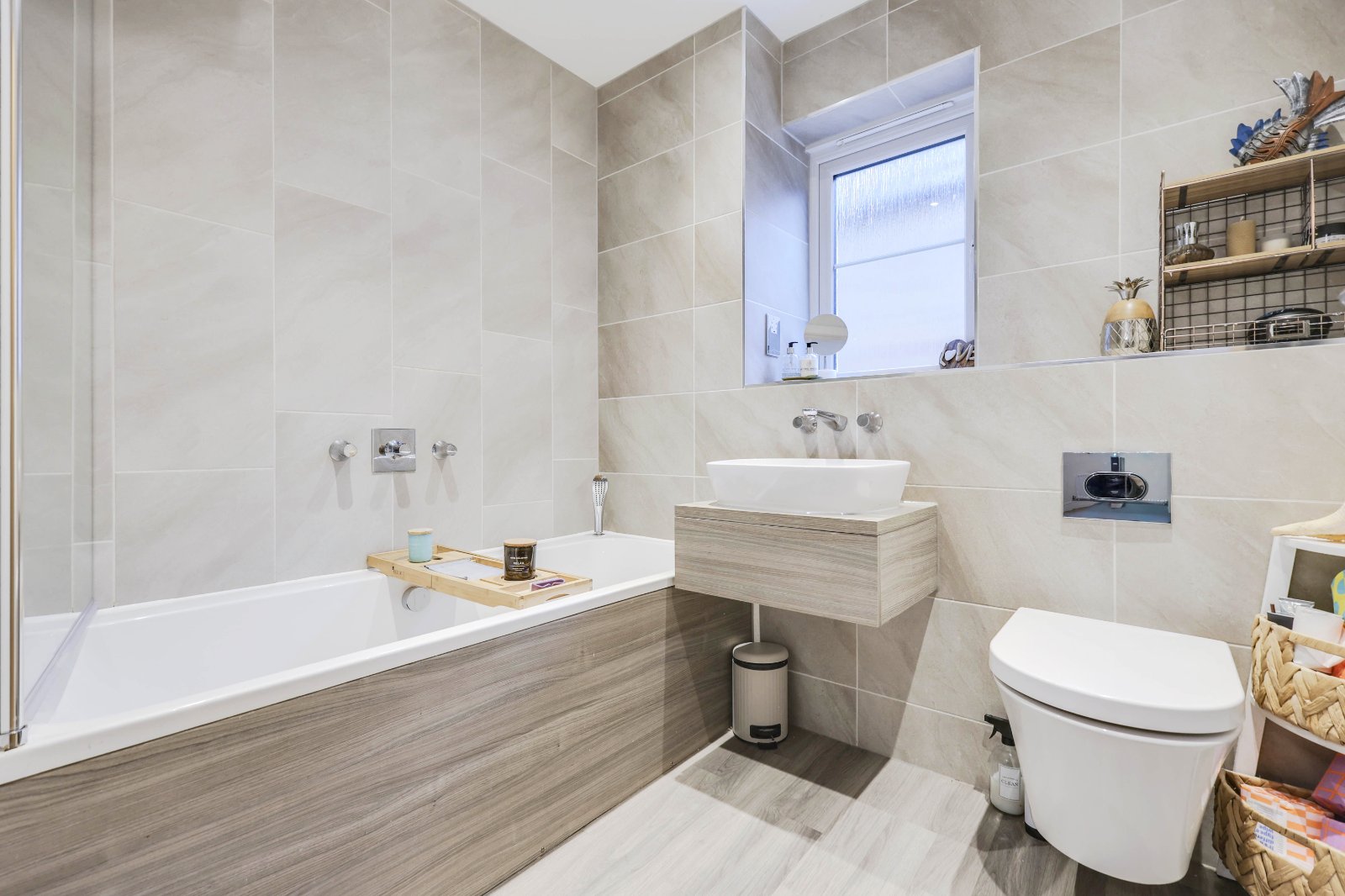 West Wood View, Apperley Bridge, Bradford, West Yorkshire, BD10