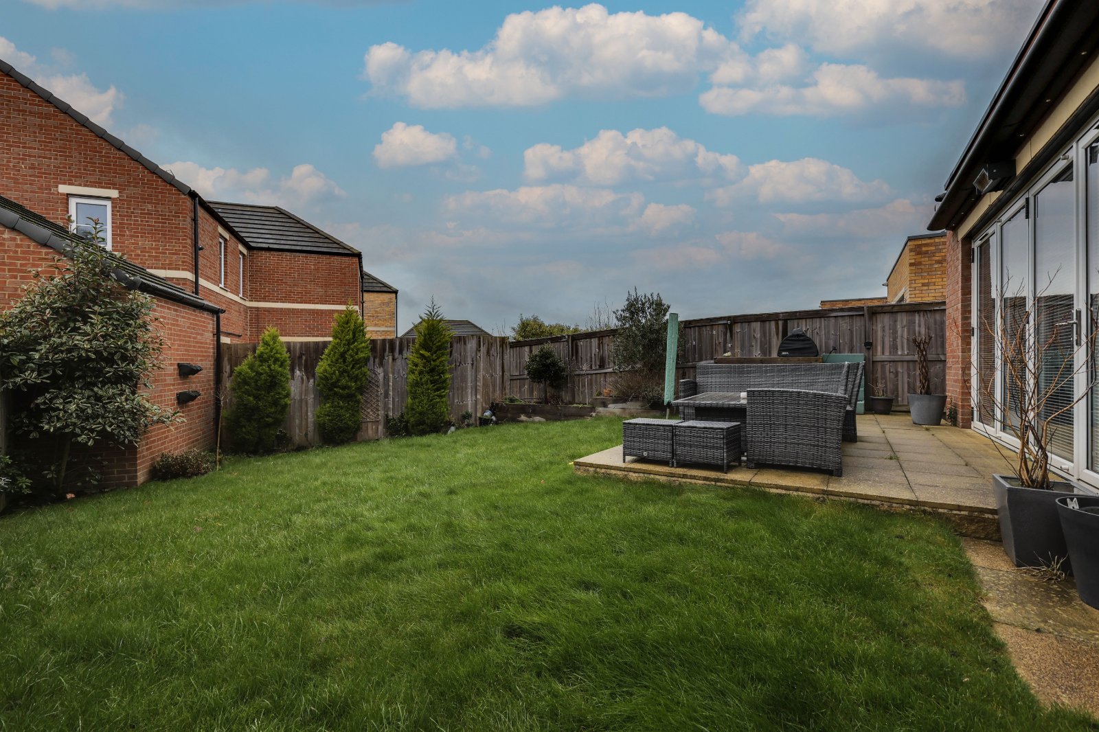 West Wood View, Apperley Bridge, Bradford, West Yorkshire, BD10