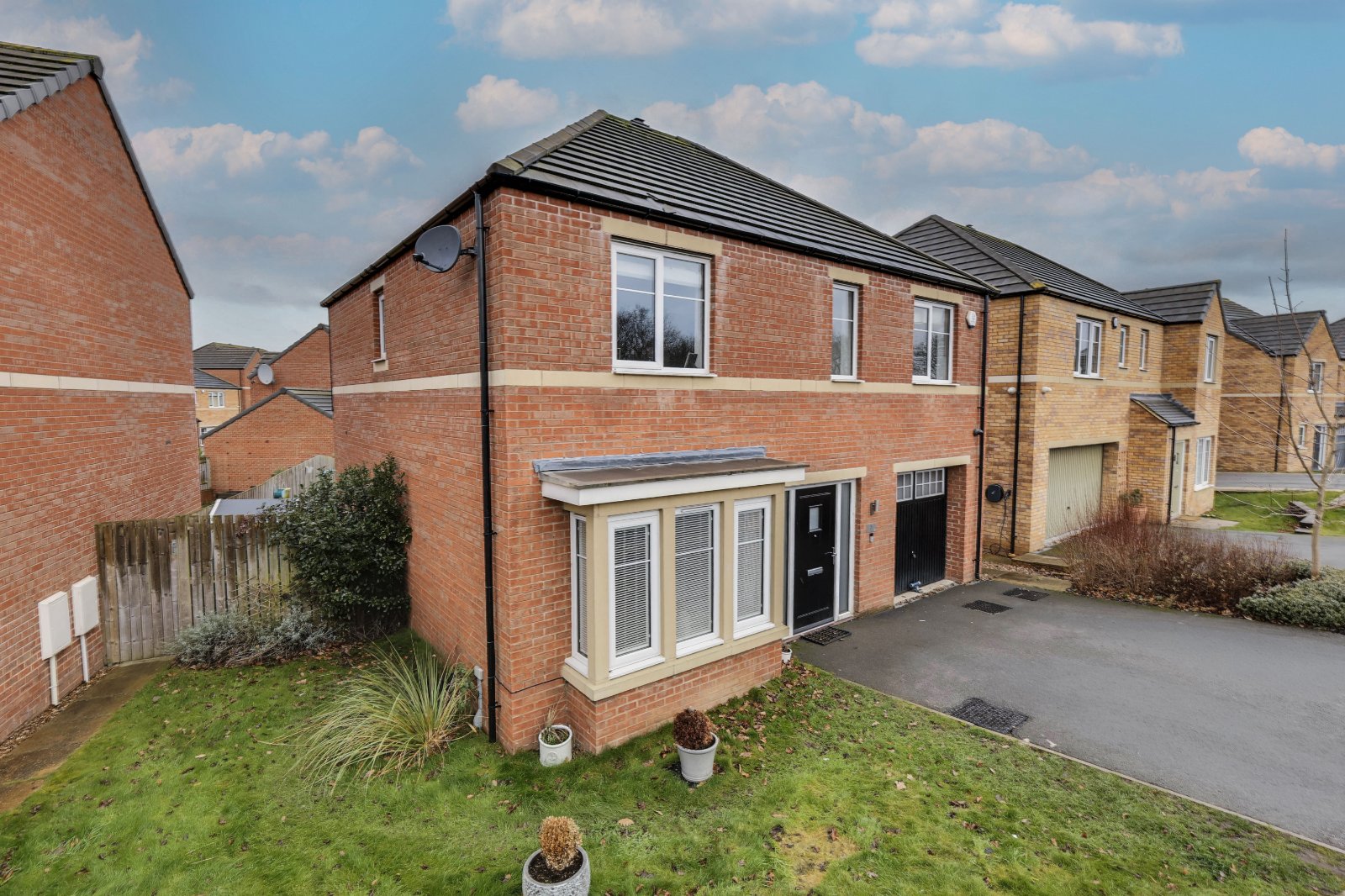 West Wood View, Apperley Bridge, Bradford, West Yorkshire, BD10