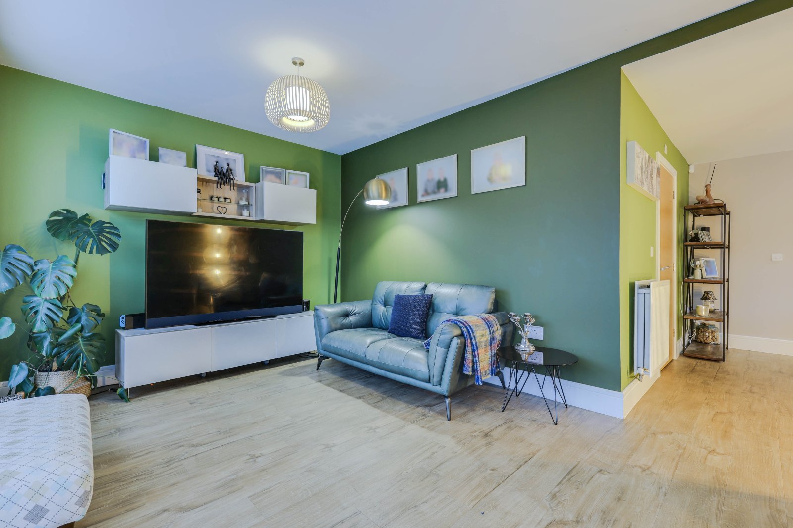 West Wood View, Apperley Bridge, Bradford, West Yorkshire, BD10