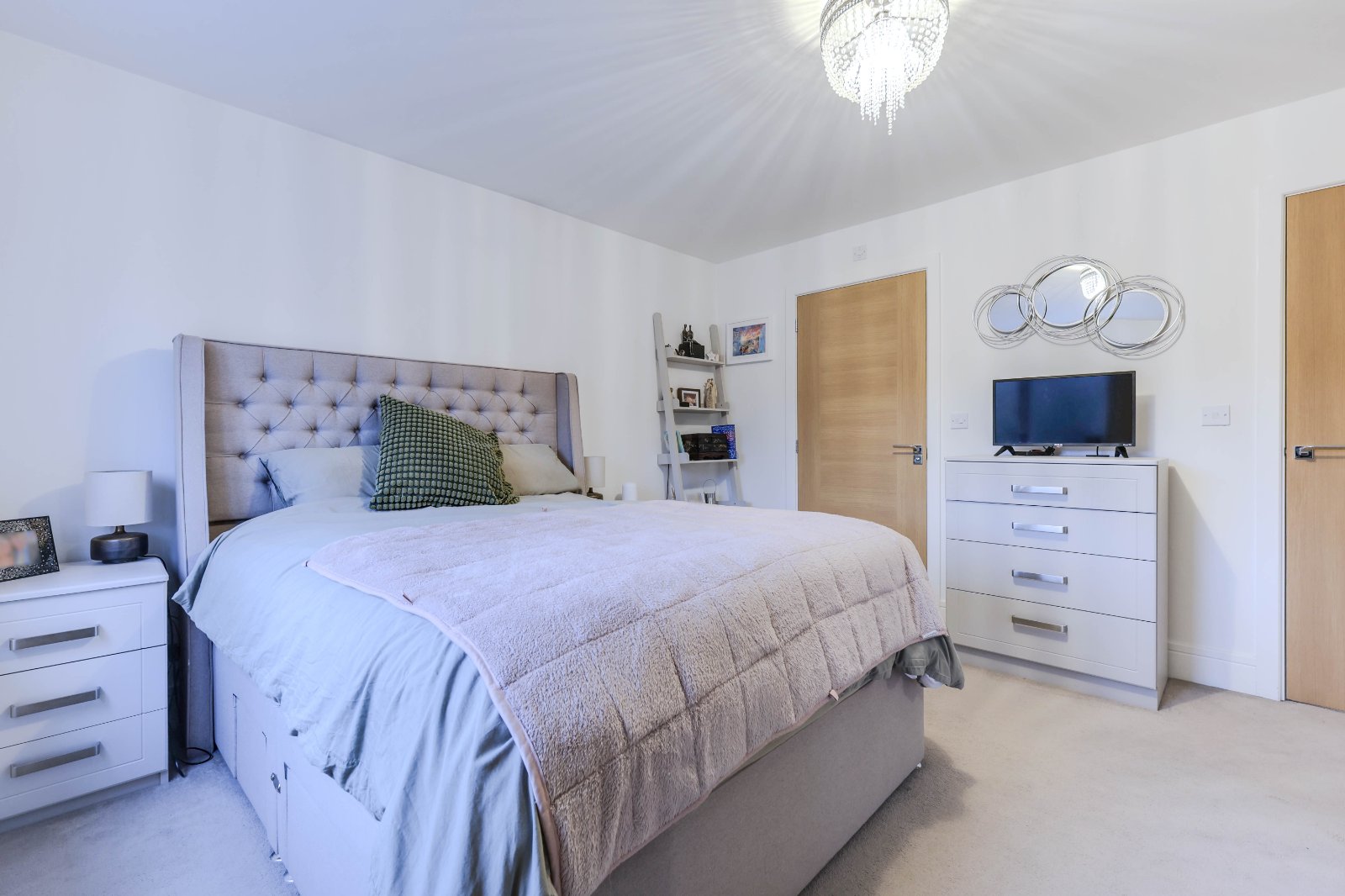 West Wood View, Apperley Bridge, Bradford, West Yorkshire, BD10