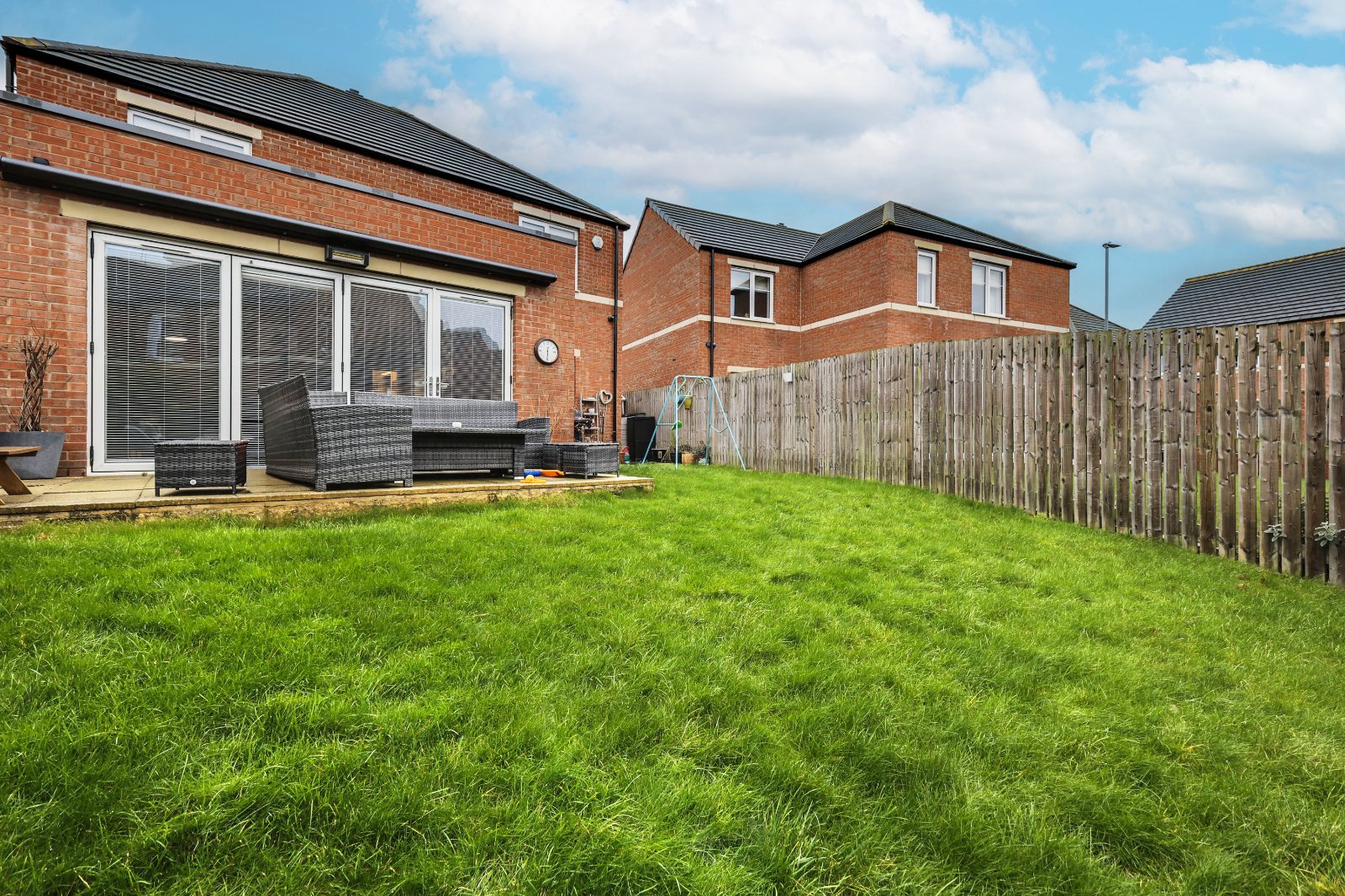 West Wood View, Apperley Bridge, Bradford, West Yorkshire, BD10