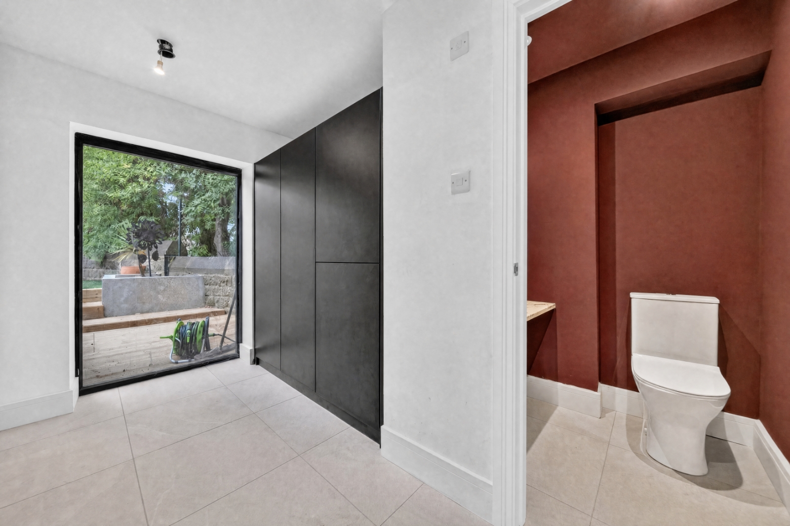 Hall Park Avenue, Horsforth, Leeds, West Yorkshire, LS18