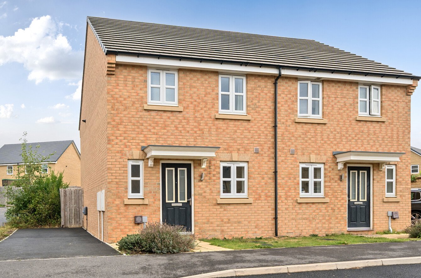 Eccleshall Grove, Bramhope, Leeds, West Yorkshire, LS16 - Hardisty