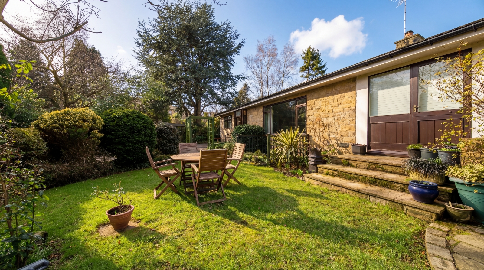 Carr Road, Calverley, Pudsey, West Yorkshire, LS28