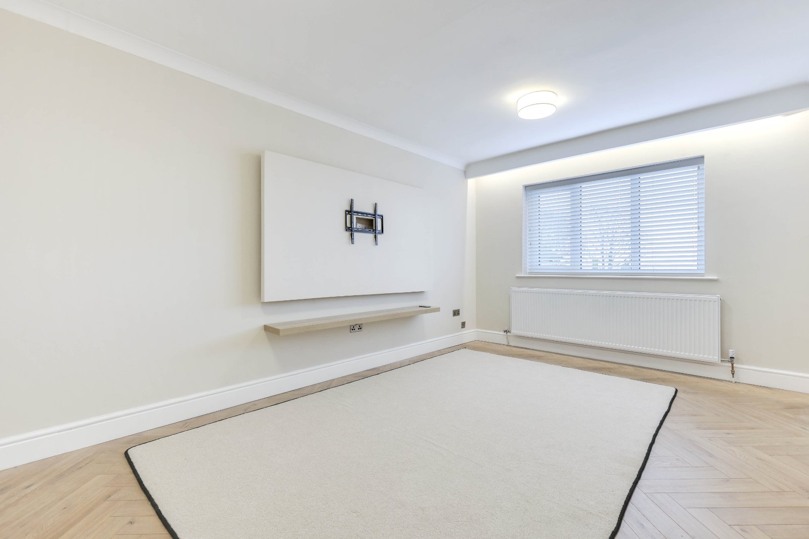 Kerry Garth, Horsforth, Leeds, West Yorkshire, LS18 - Hardisty