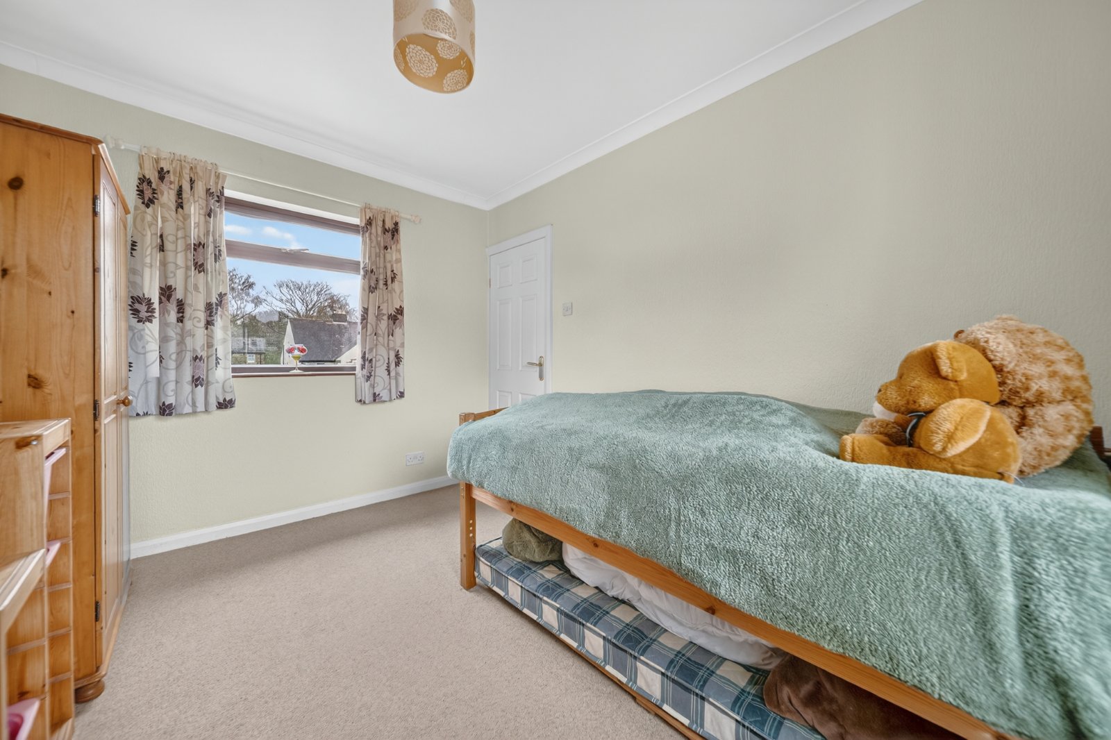 Layton Mount, Rawdon, Leeds, West Yorkshire, LS19