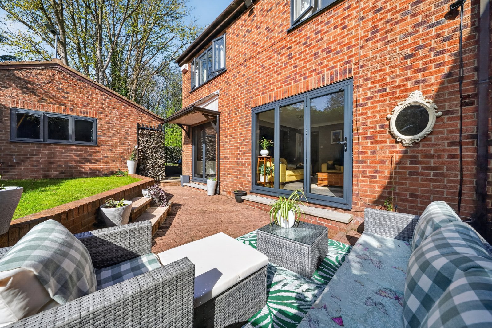 Hollin Park Court, Calverley, Pudsey, West Yorkshire, LS28