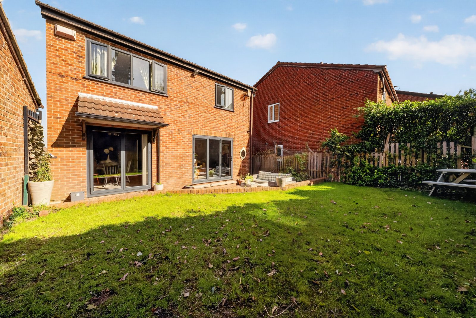 Hollin Park Court, Calverley, Pudsey, West Yorkshire, LS28