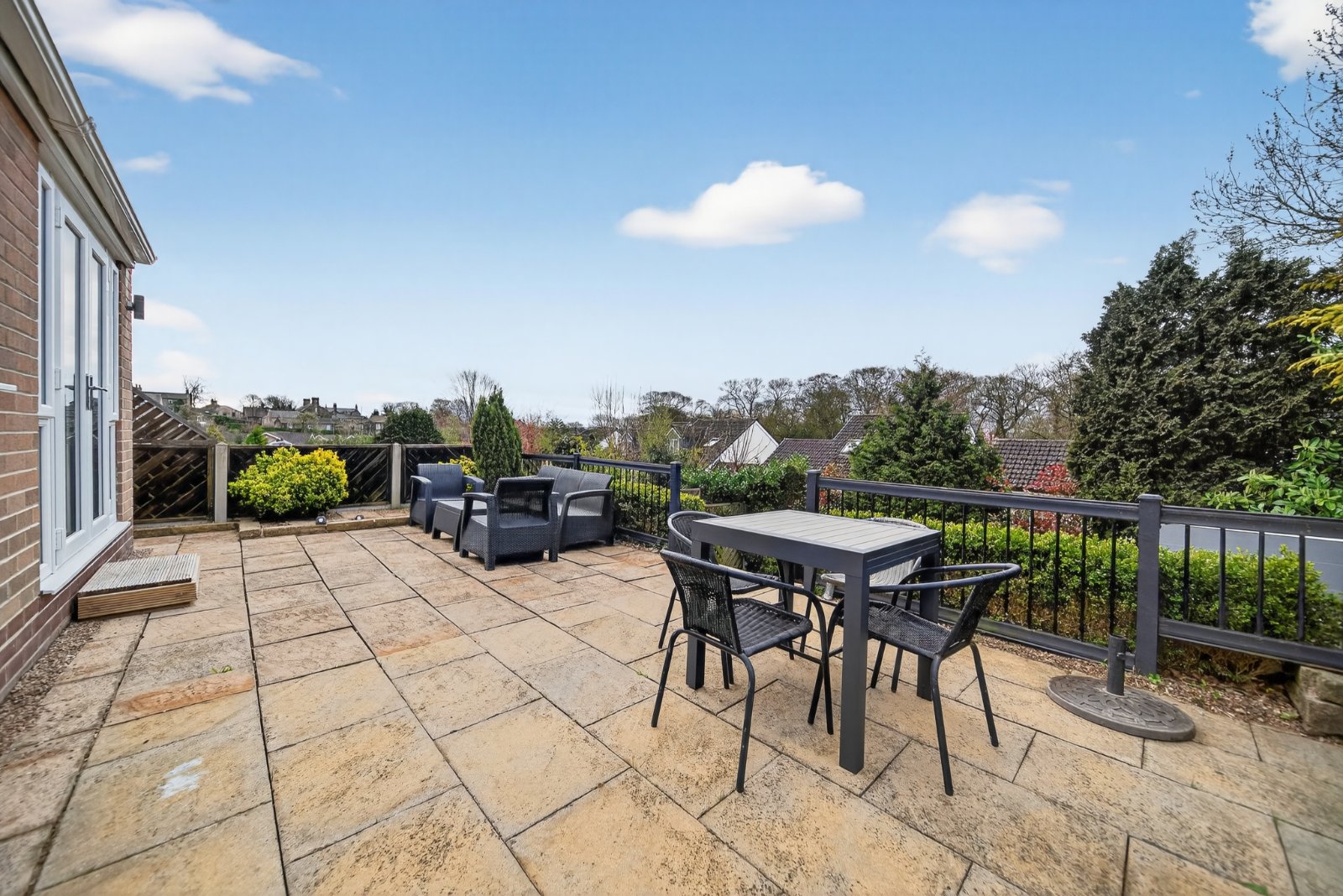 Hall Park Avenue, Horsforth, Leeds, West Yorkshire, LS18