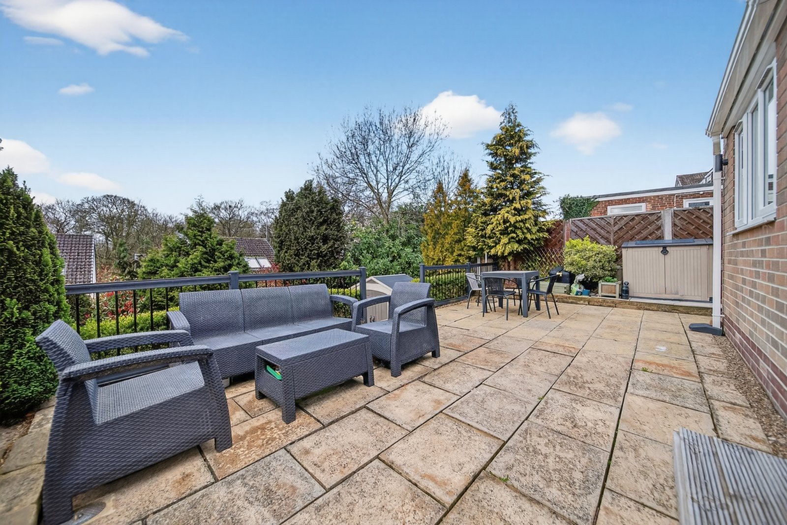 Hall Park Avenue, Horsforth, Leeds, West Yorkshire, LS18