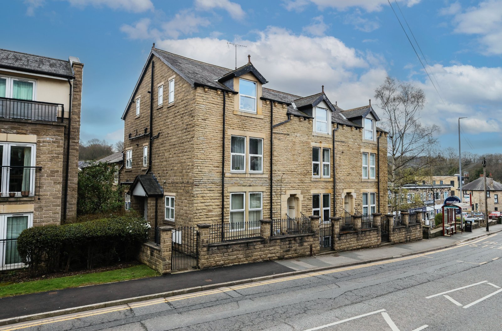 Low Lane, Horsforth, Leeds, West Yorkshire, LS18 - Hardisty