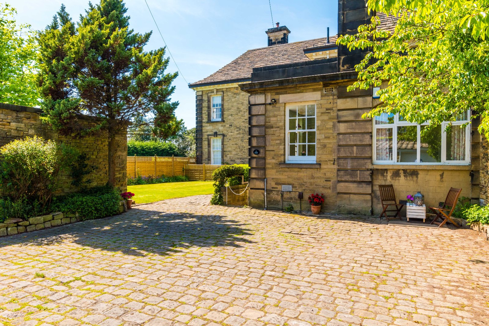 St. Helens Lane, Leeds, West Yorkshire, LS16