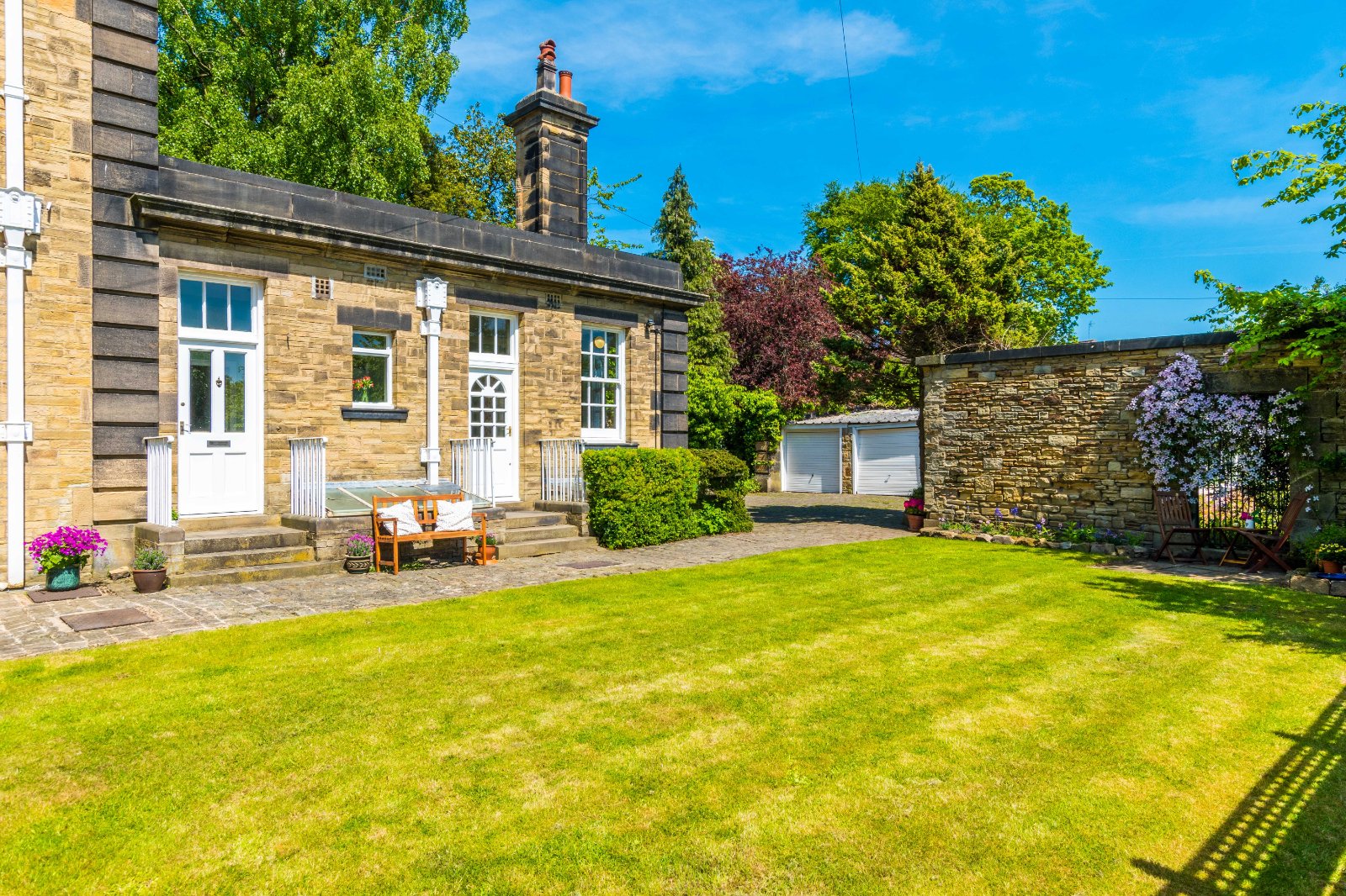 St. Helens Lane, Leeds, West Yorkshire, LS16