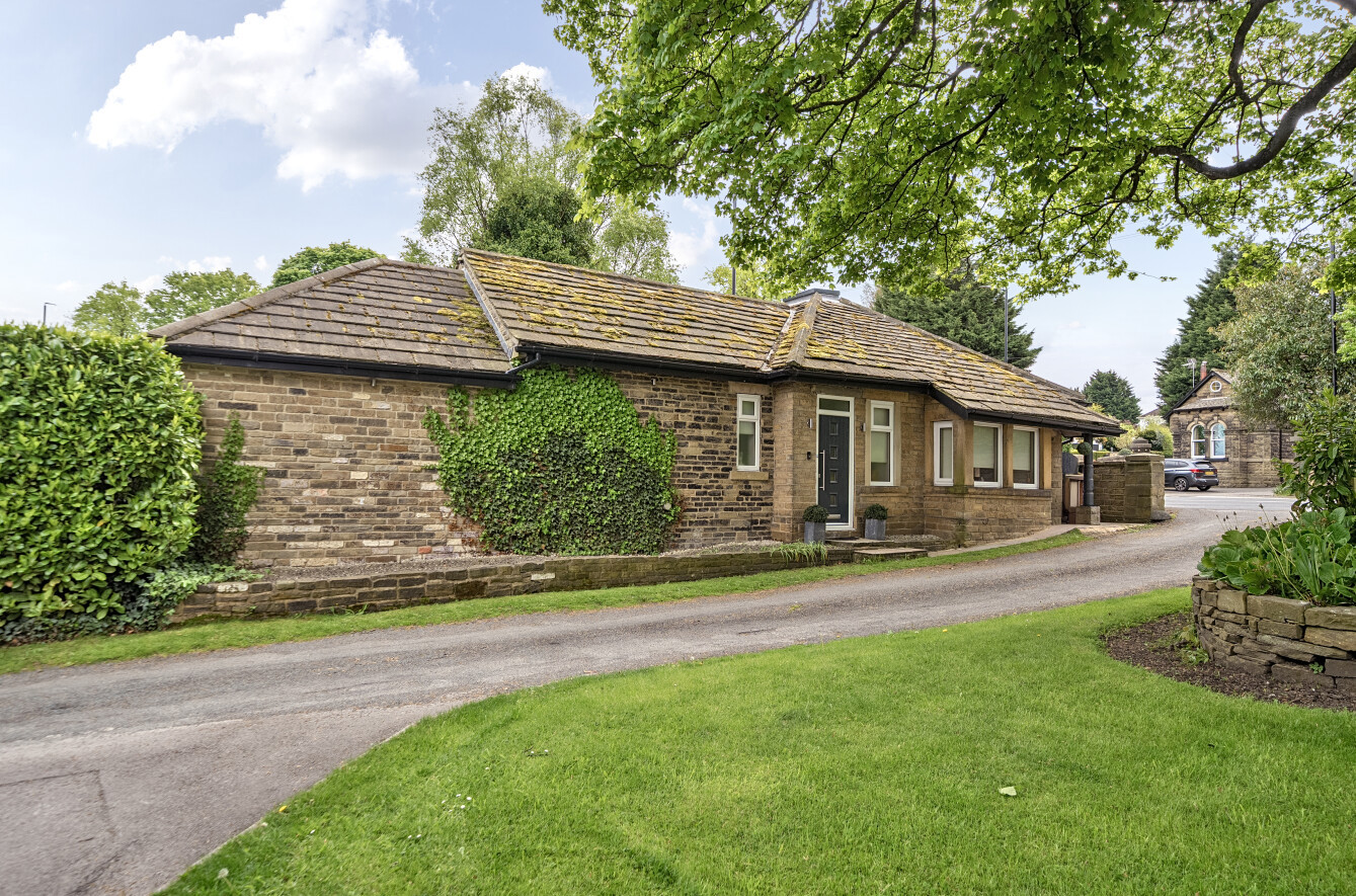 Town Gate, Calverley, Pudsey, West Yorkshire, LS28 - Hardisty