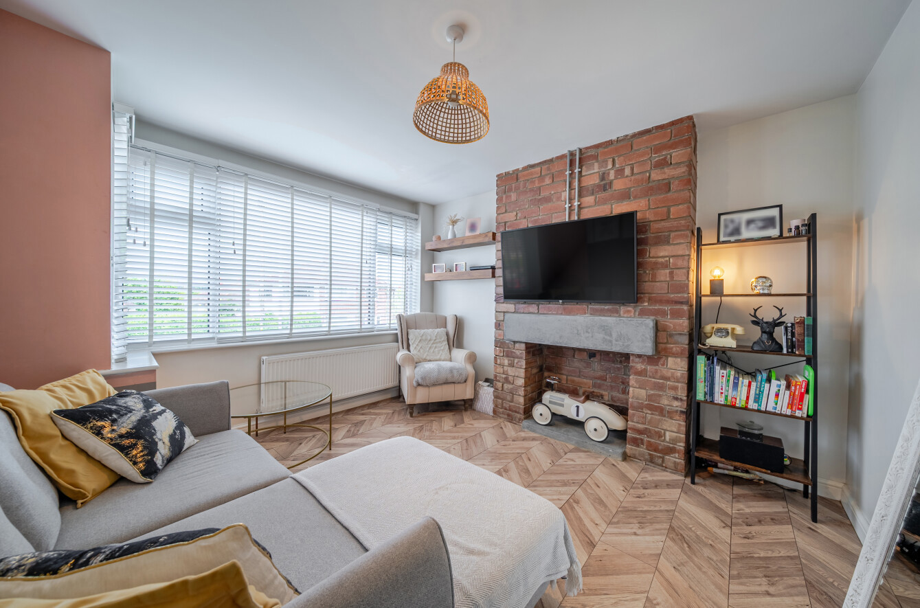 Summerfield Gardens, Leeds, West Yorkshire, LS13 - Hardisty