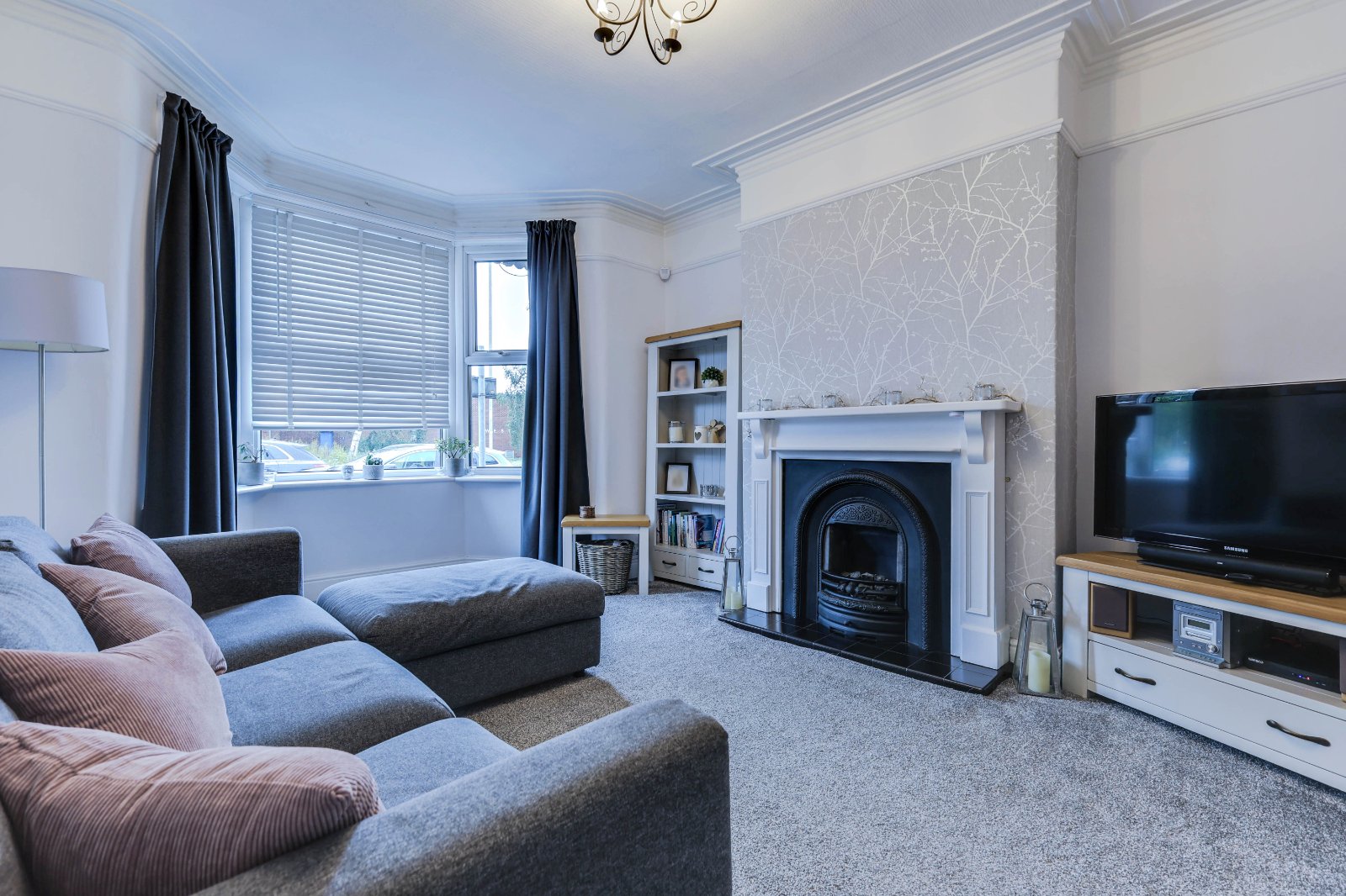 Bradford Road, Stanningley, Pudsey, West Yorkshire, LS28 - Hardisty