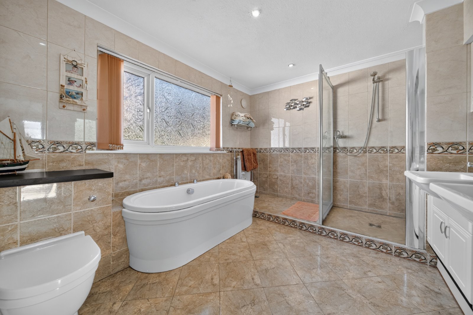 Well Lane, Rawdon, Leeds, West Yorkshire, LS19