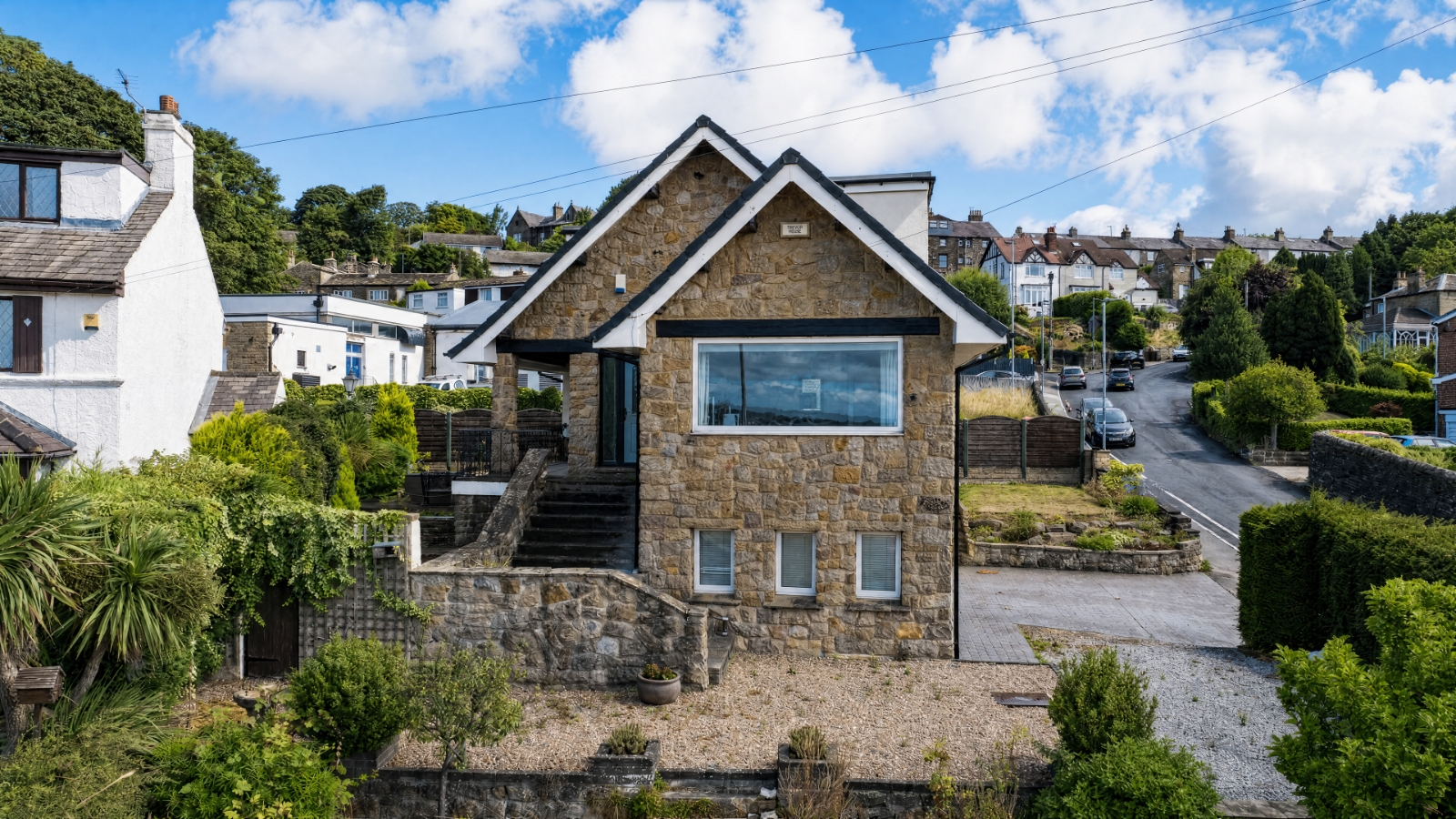 Well Lane, Rawdon, Leeds, West Yorkshire, LS19