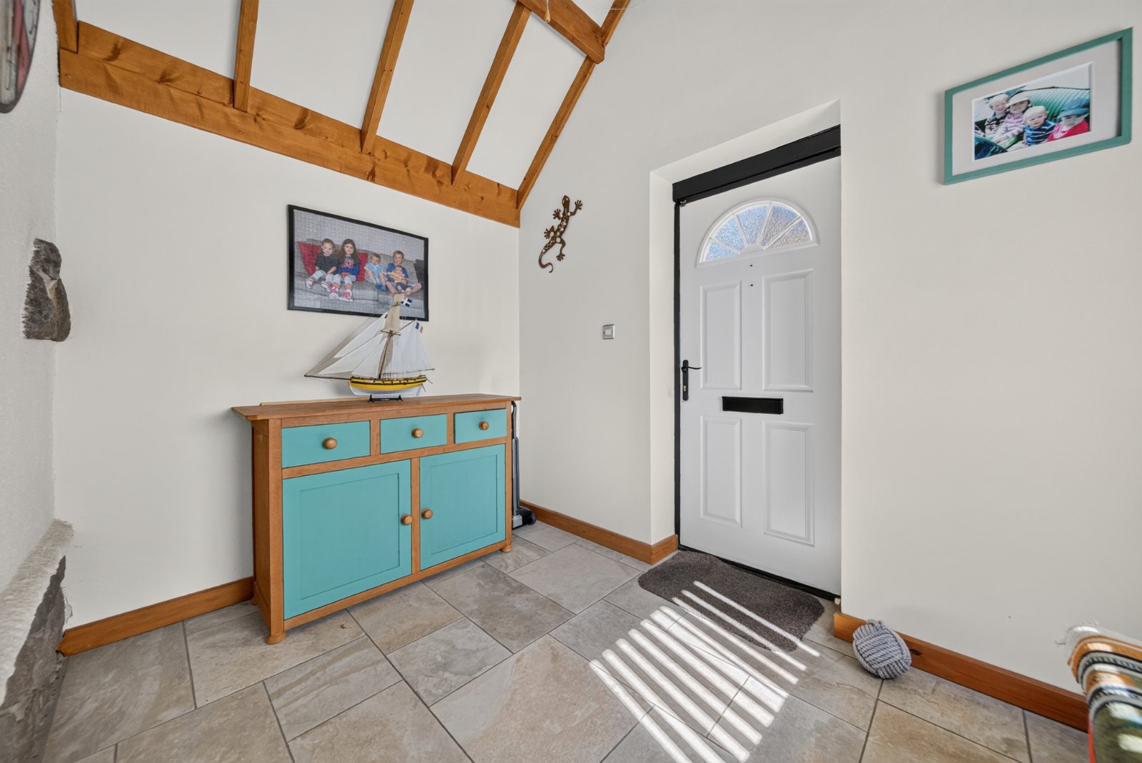Well Lane, Rawdon, Leeds, West Yorkshire, LS19