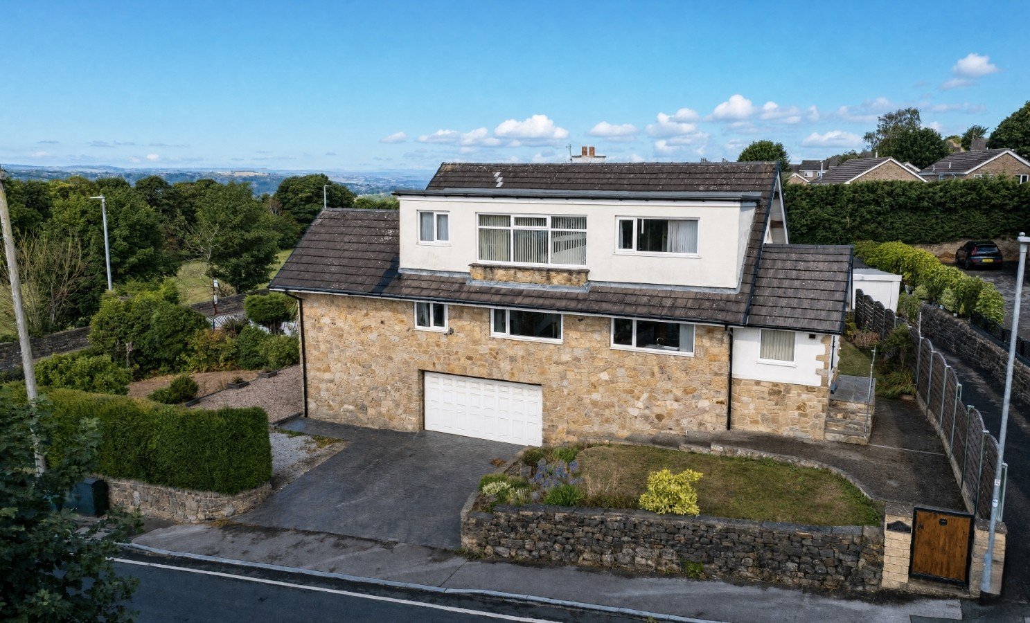 Well Lane, Rawdon, Leeds, West Yorkshire, LS19