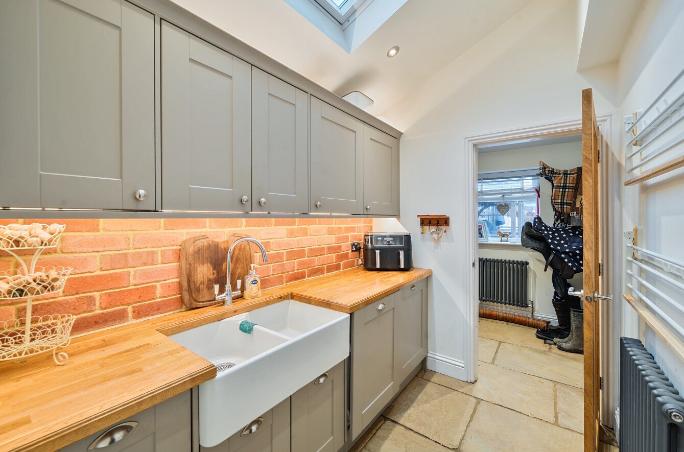 Dunstarn Gardens, Leeds, West Yorkshire, LS16