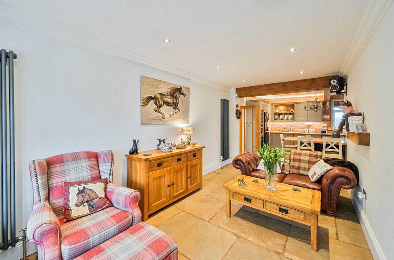 Dunstarn Gardens, Leeds, West Yorkshire, LS16