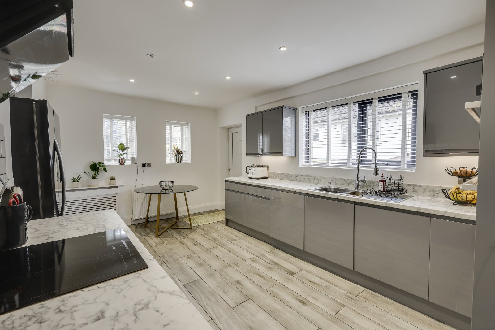 Park Grove, Horsforth, Leeds, West Yorkshire, LS18