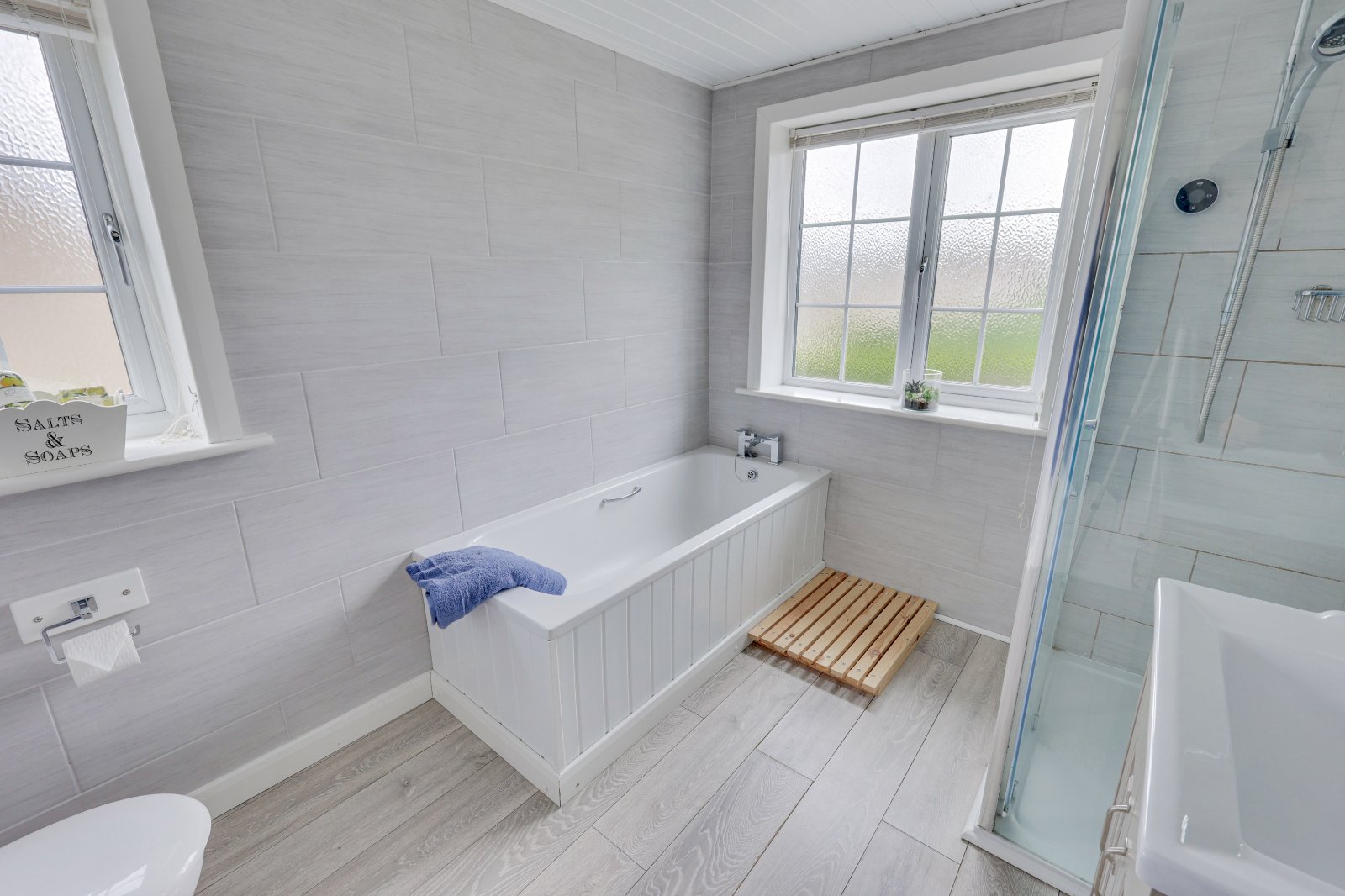 Mawcroft Close, Yeadon, Leeds, West Yorkshire, LS19