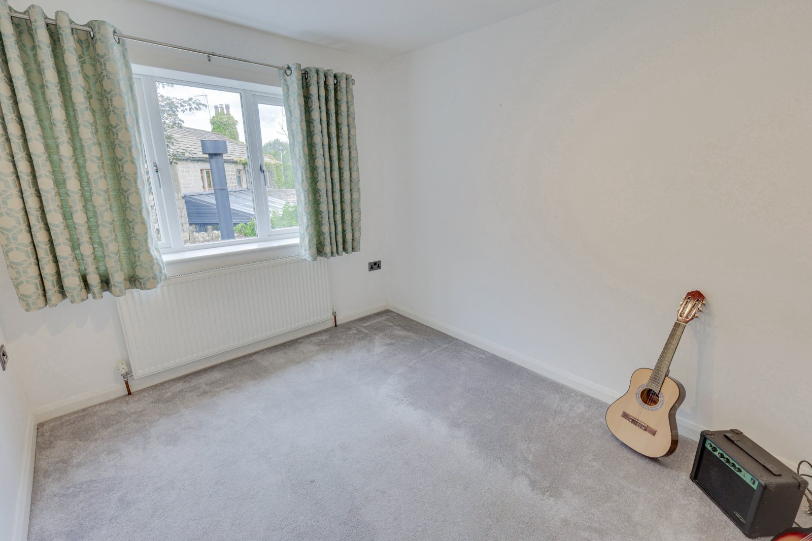 Mawcroft Close, Yeadon, Leeds, West Yorkshire, LS19